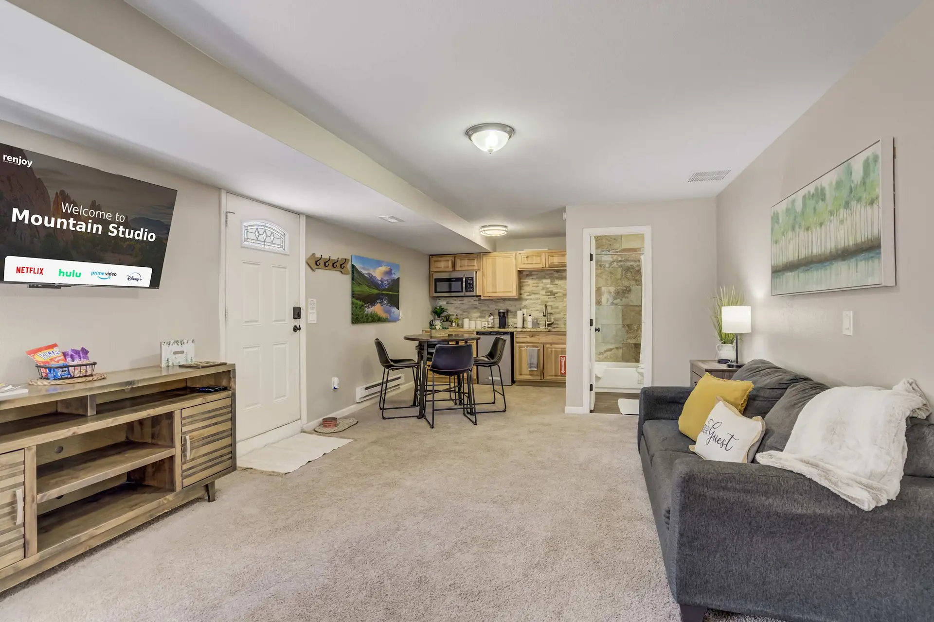 Mountain Studio! Cozy Escape with Stunning Views