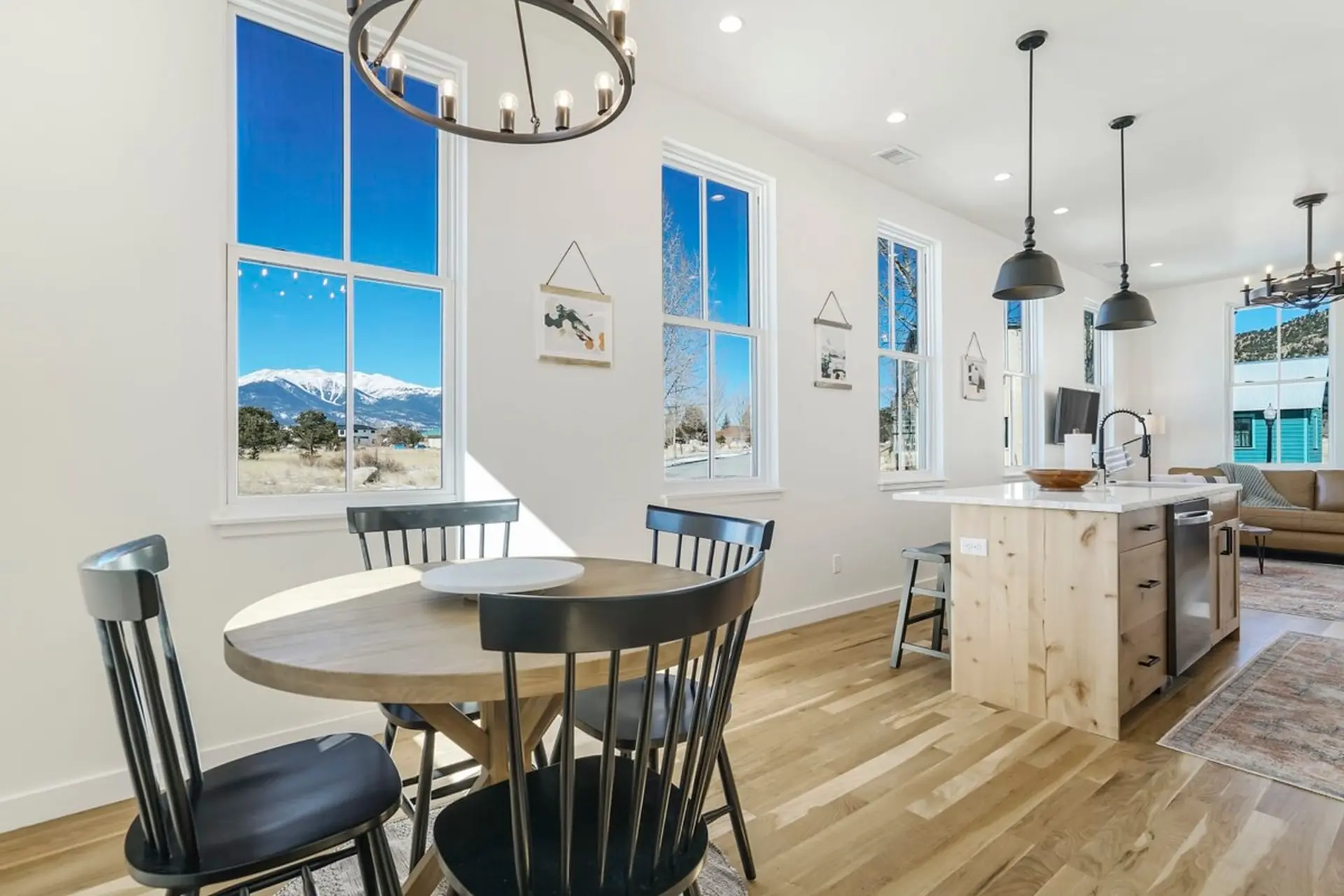 Alpine Estate! DT Villa w 3 Full Kitchens & Views!