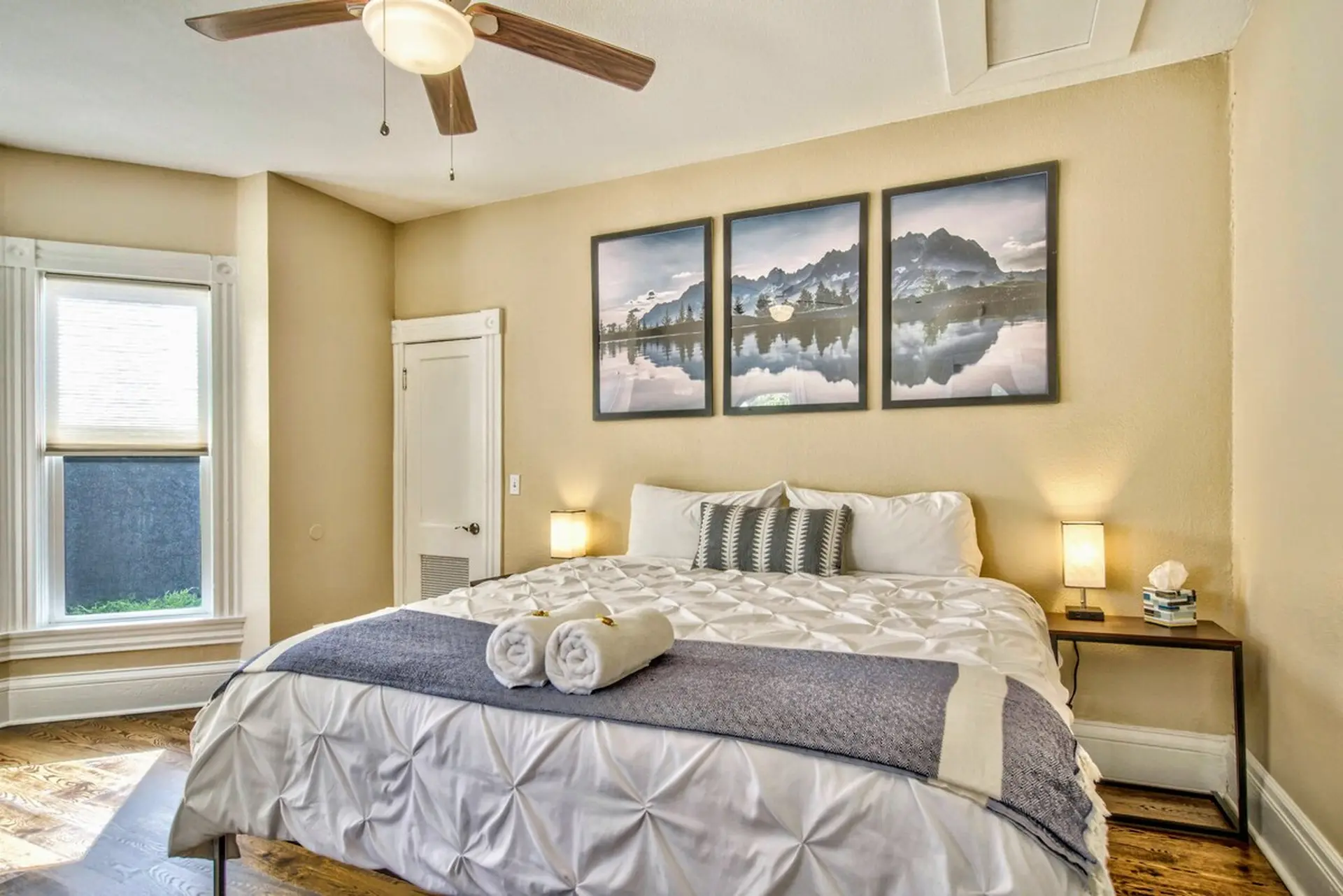 Corona Victorian! Hot Tub & Walk to Downtown