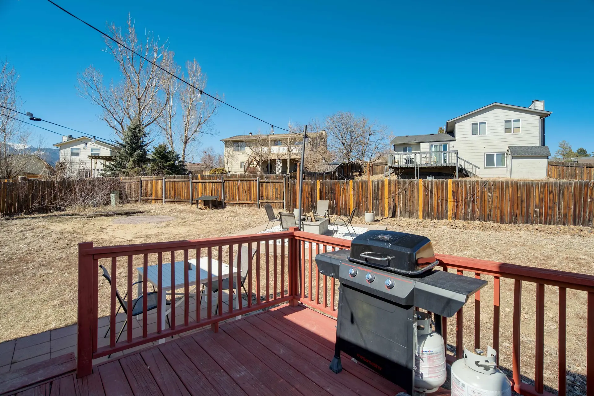Wild Rose! Outdoor Retreat with BBQ & Fire Pit