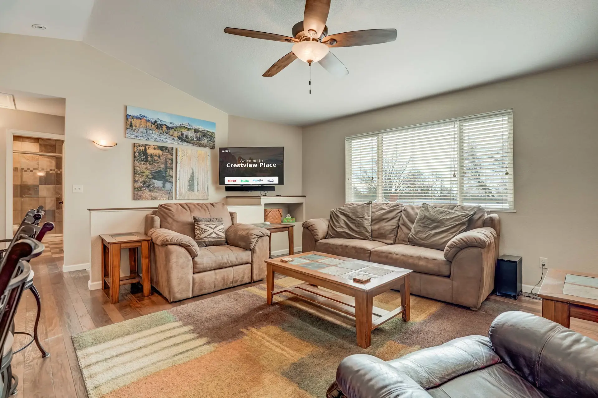 Crestview Place! 2 Mins to UCCS, Patio, and BBQ