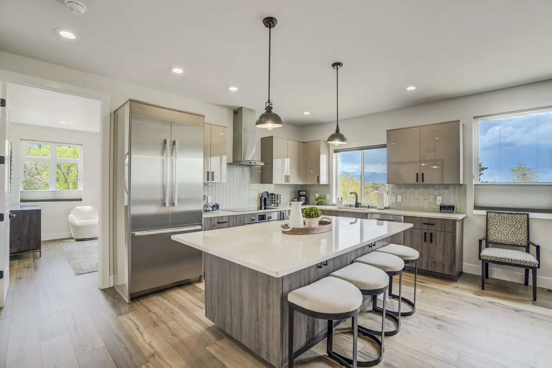 The Overlook! Luxury Rooftop Retreat by Broadmoor