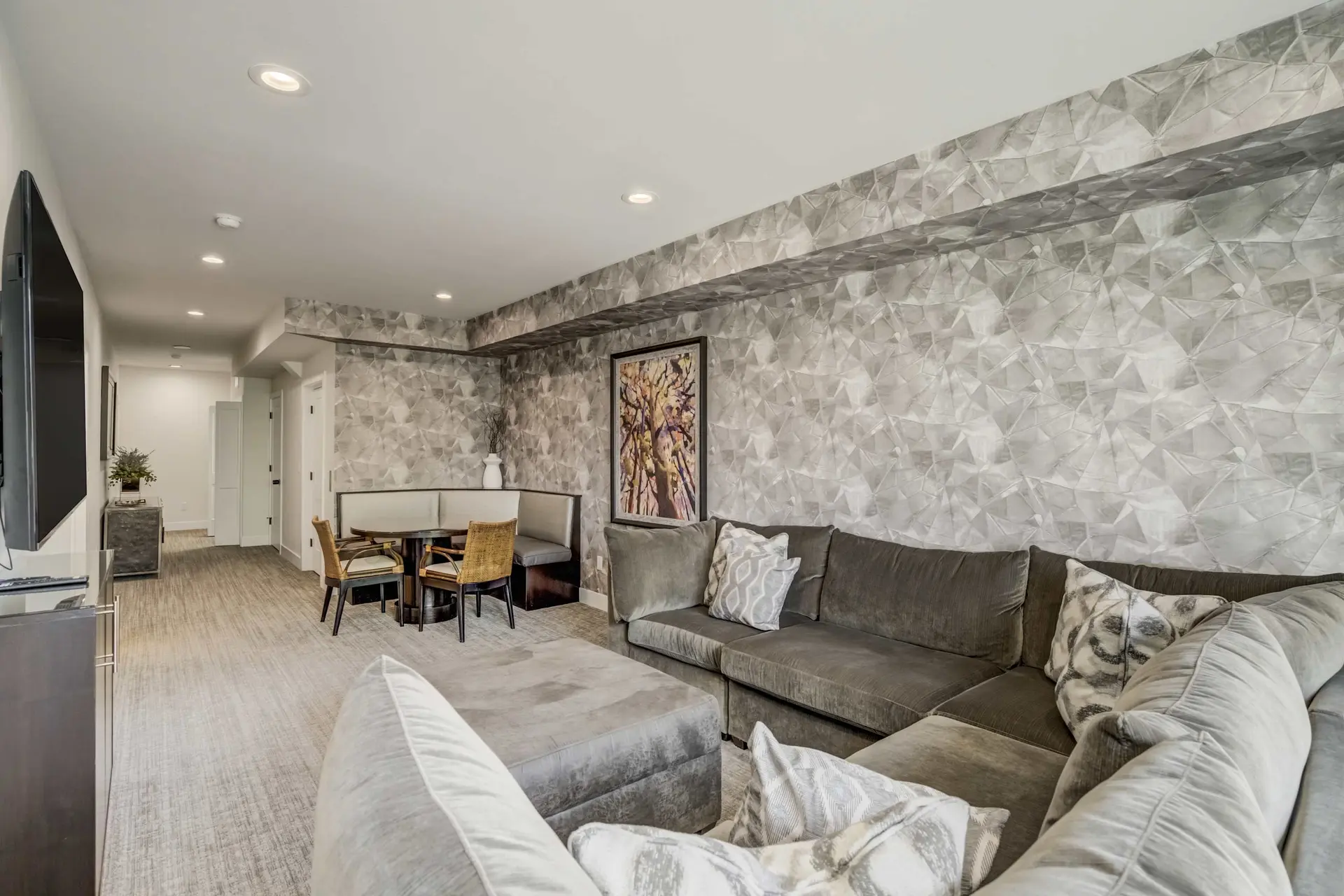 The Overlook! Luxury Rooftop Retreat by Broadmoor