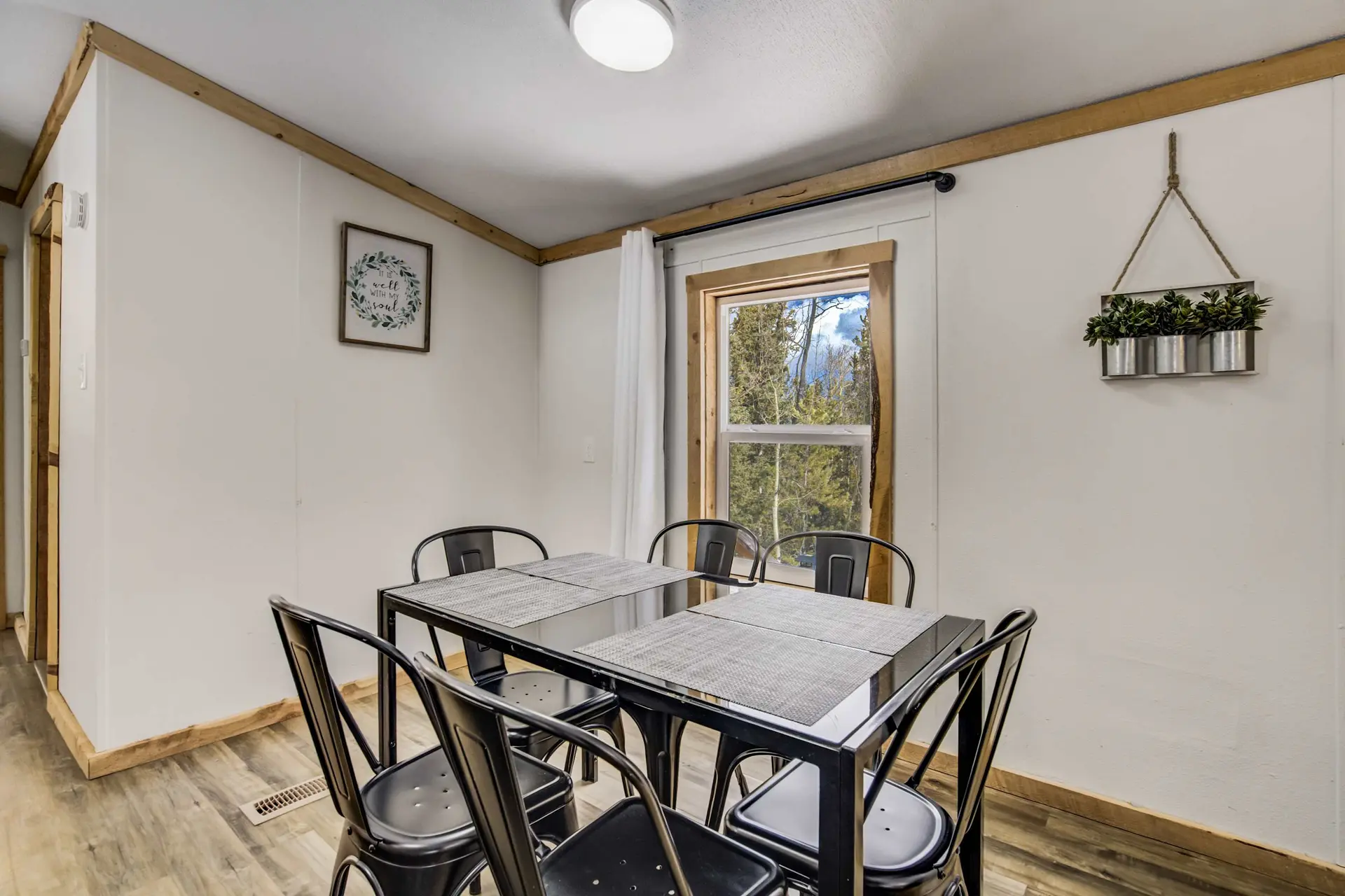 Gold Dust Cabin! Family Escape with Scenic Views