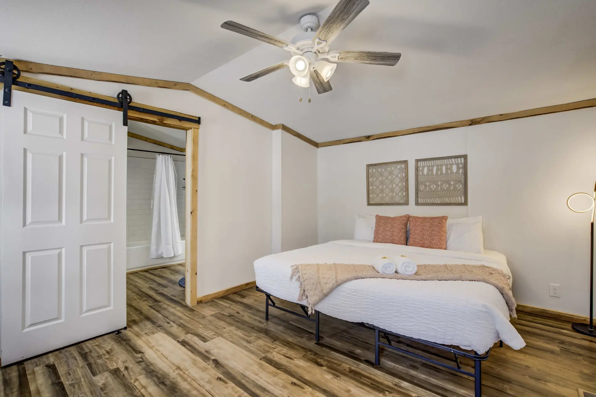 Gold Dust Cabin! Family Escape with Scenic Views