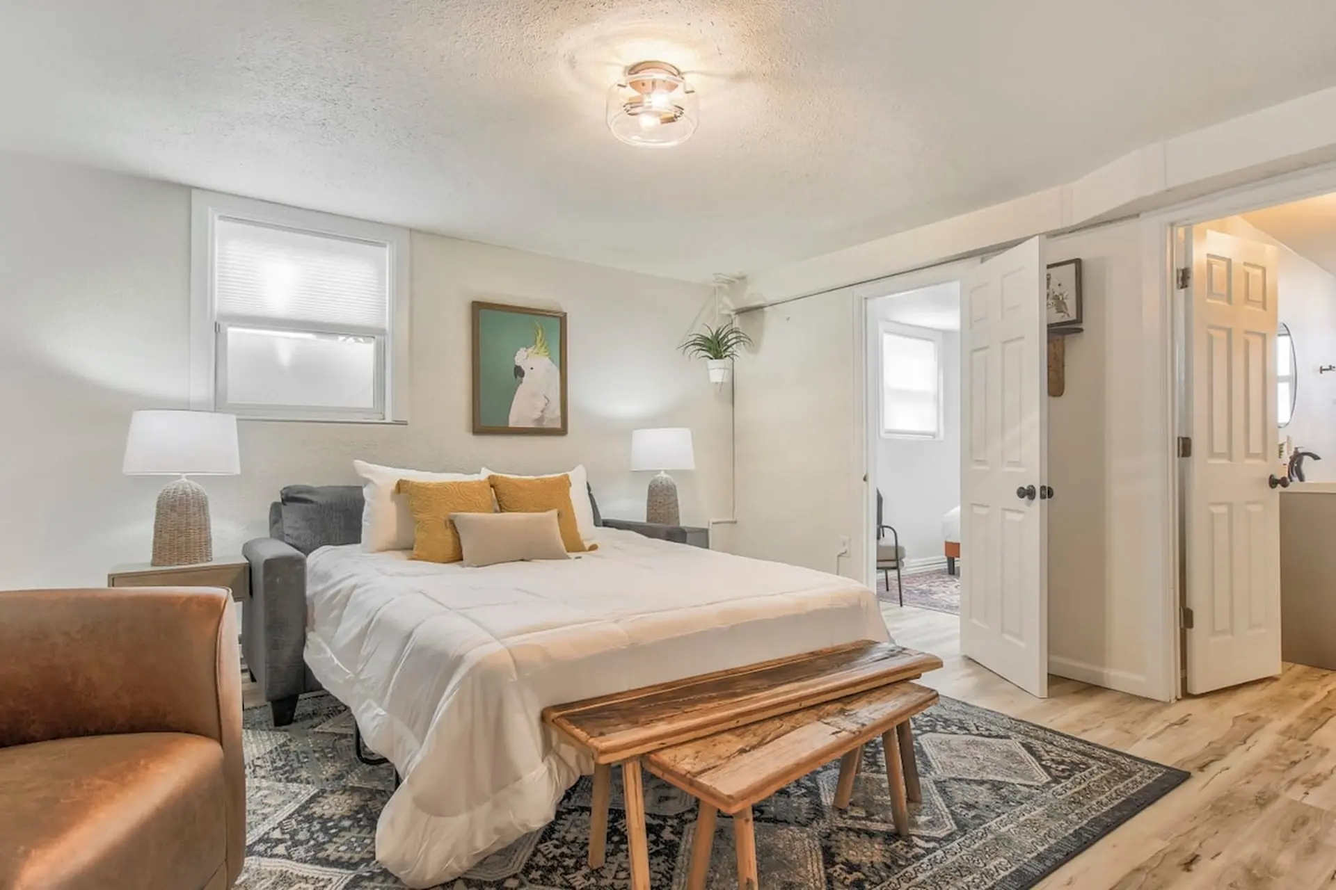 Pikes Charm! Apartment w/ Arcade, BBQ & Fire Pit