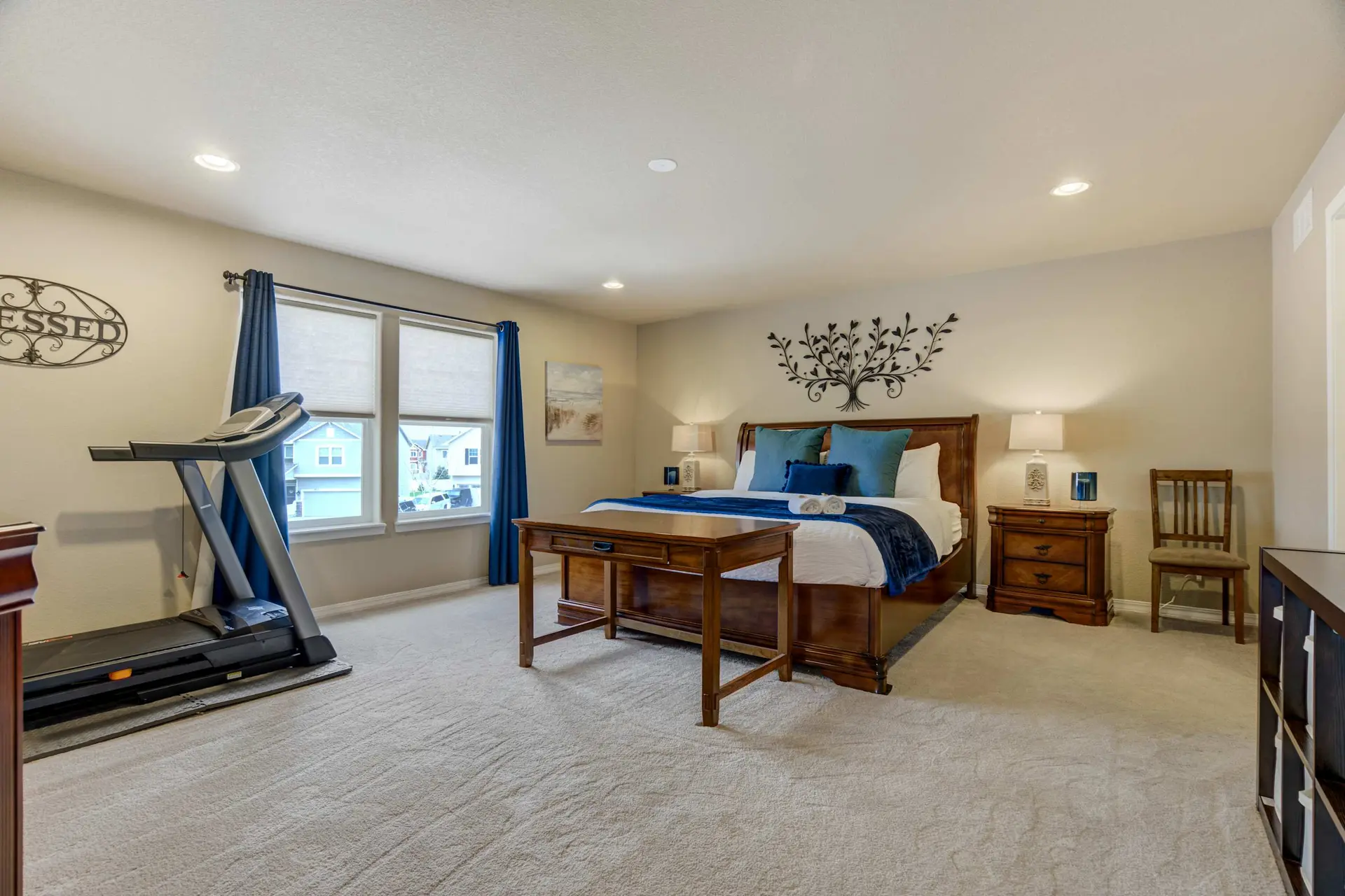 Clear Estate! Spacious Retreat with BBQ & Views