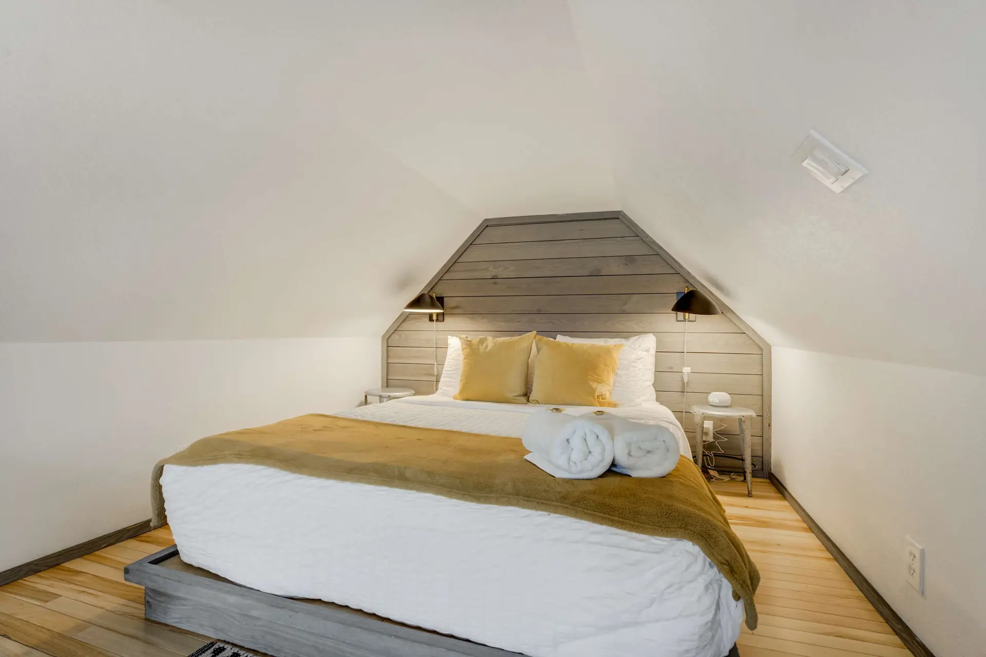 Modern Slate! Stylish Loft w/ Private Balcony