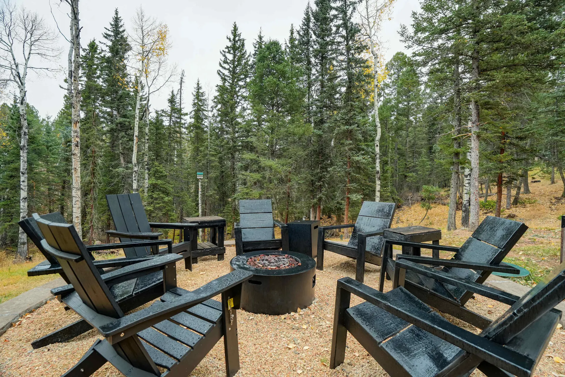 Pinetop Cabin! Hot Tub, BBQ, Arcade & Scenic Views