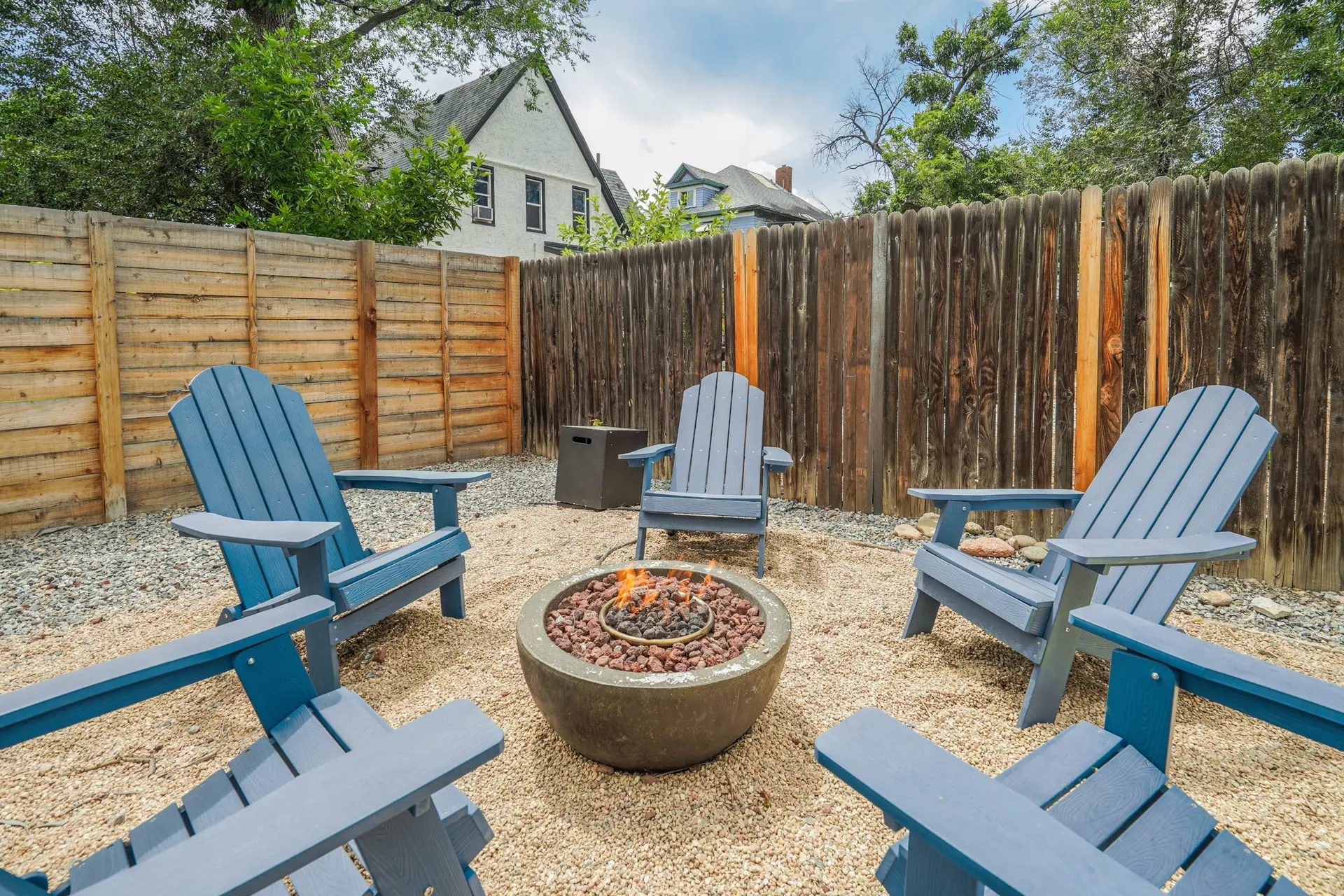 Colorado Cottage! Downtown, OCC w Patio!