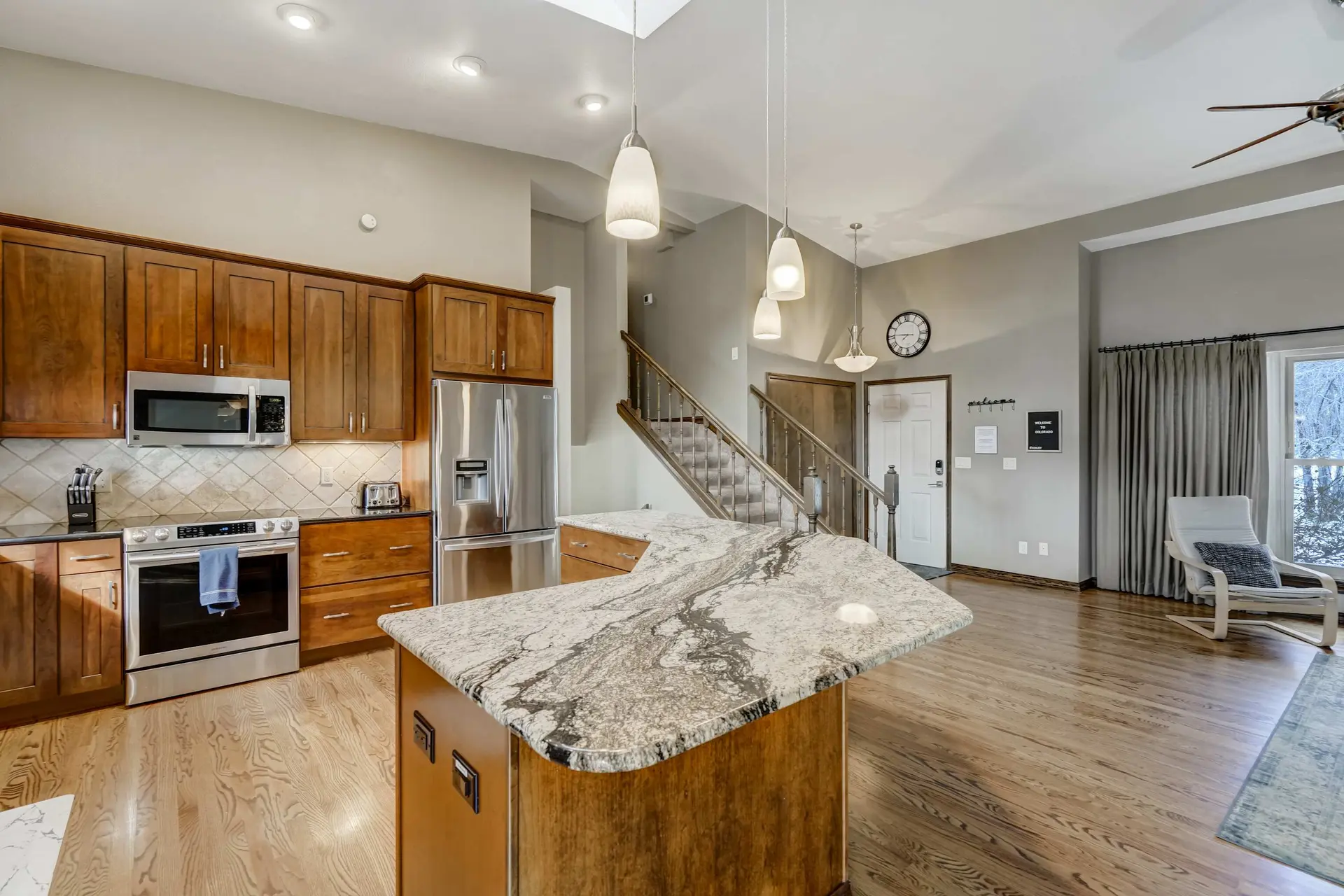 Foxwood Acres! Cozy Home, Hot Tub & Mountain Views