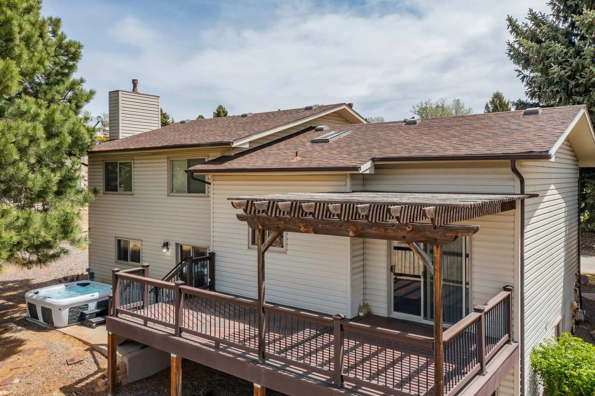 Foxwood Acres! Cozy Home, Hot Tub & Mountain Views