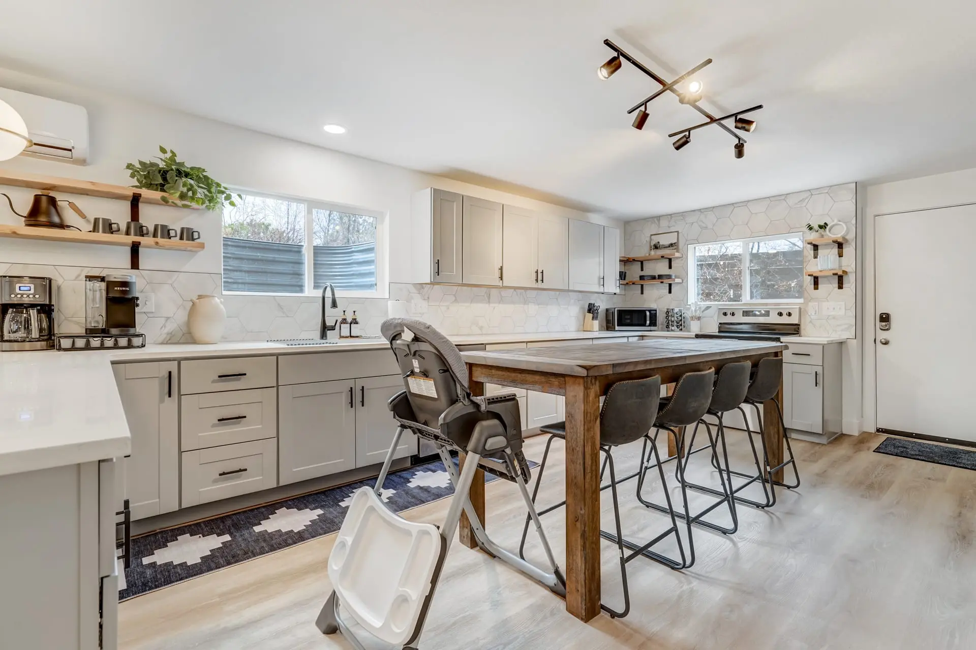 Sundance Retreat! 2 King Beds, Downtown & Kitchen
