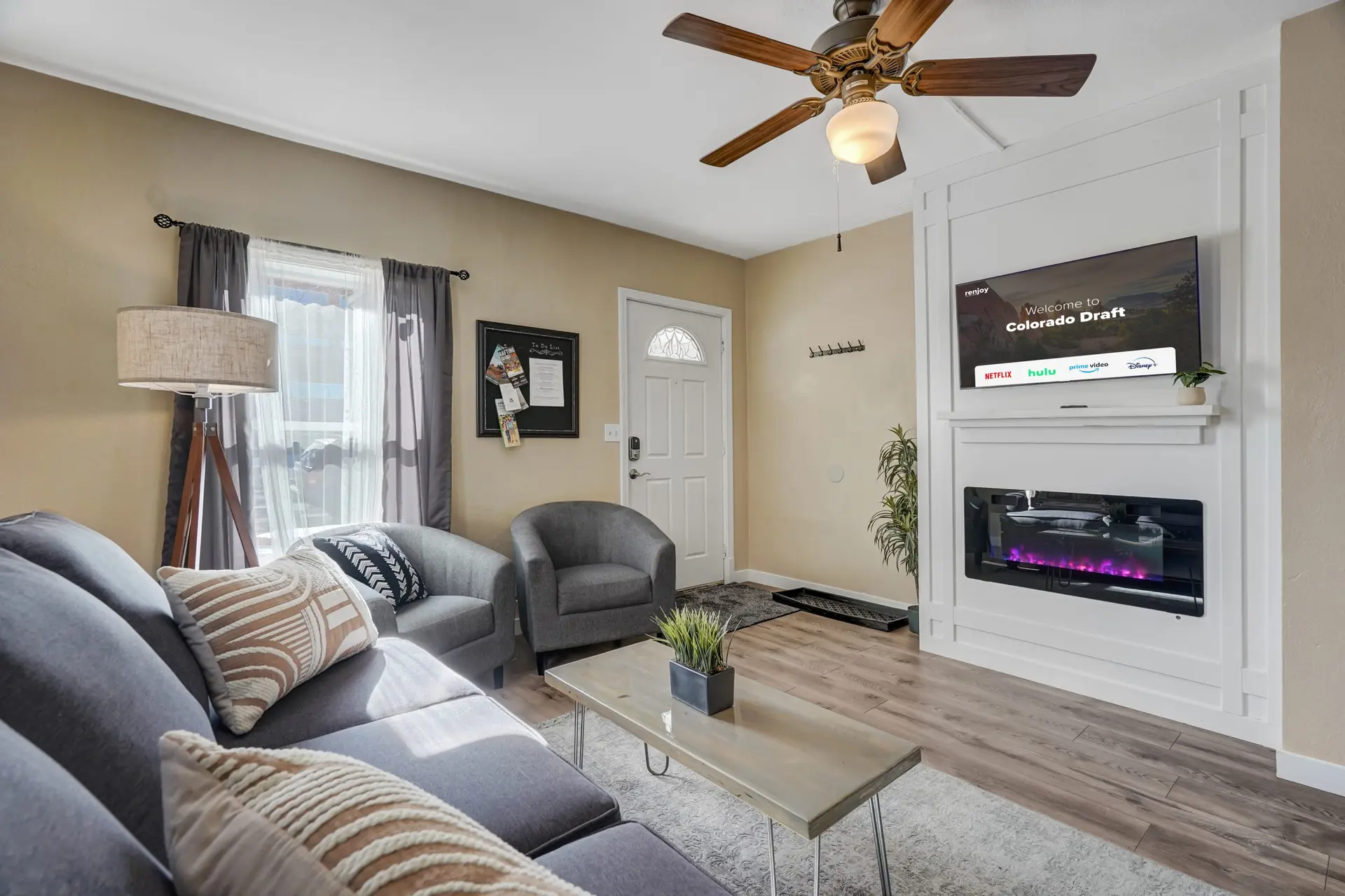 Colorado Draft! Downtown Haven! Cozy Suite