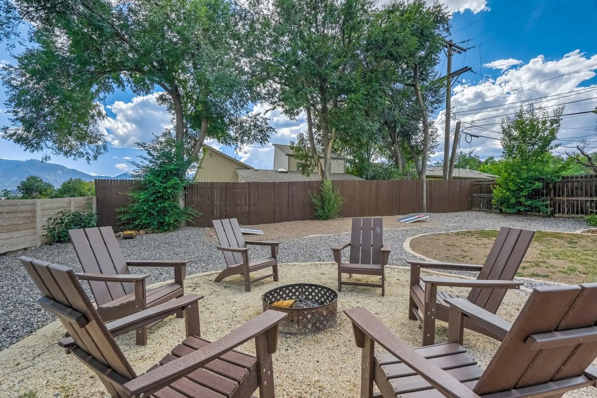 Skyline Overlook! Panoramic Views & Hot Tub!