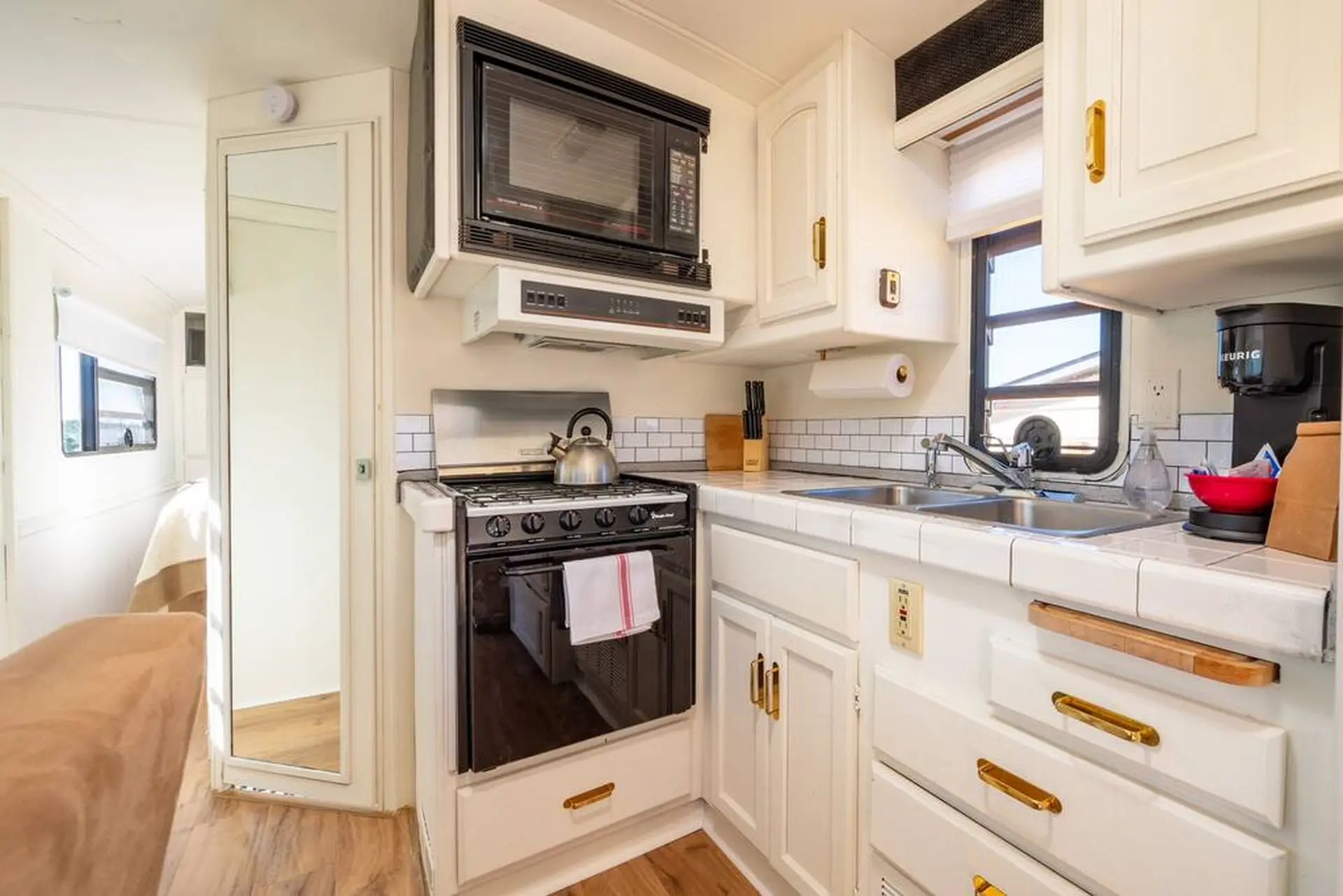 35' RV- Glamping |Firepit |Private| 15min to Plaza