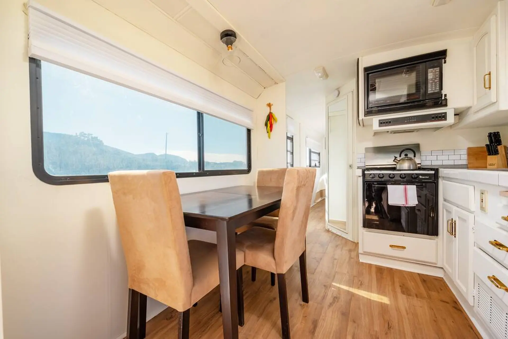 35' RV- Glamping |Firepit |Private| 15min to Plaza
