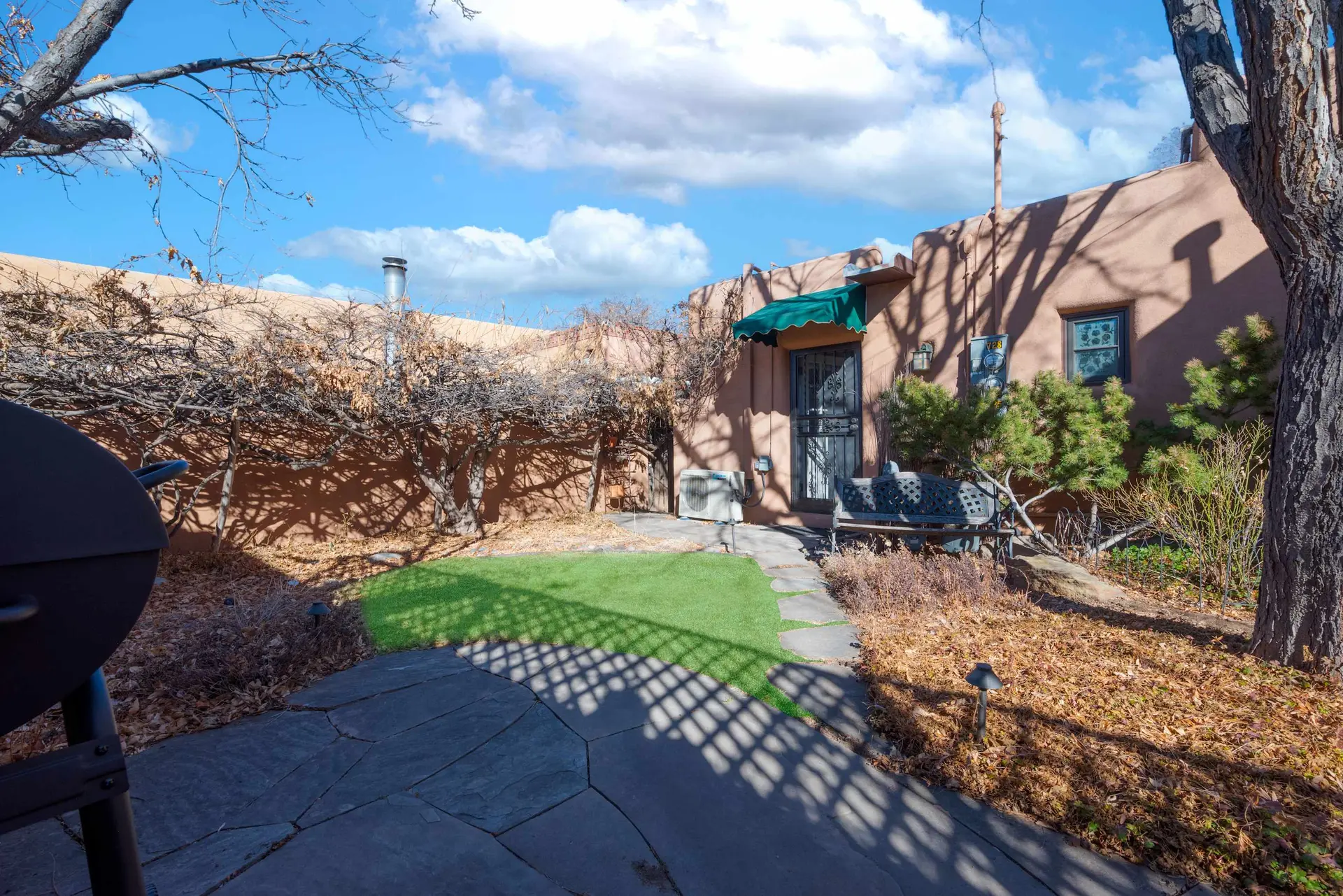 Casita Gomez- Courtyard | Quiet | Railyard | 1BR