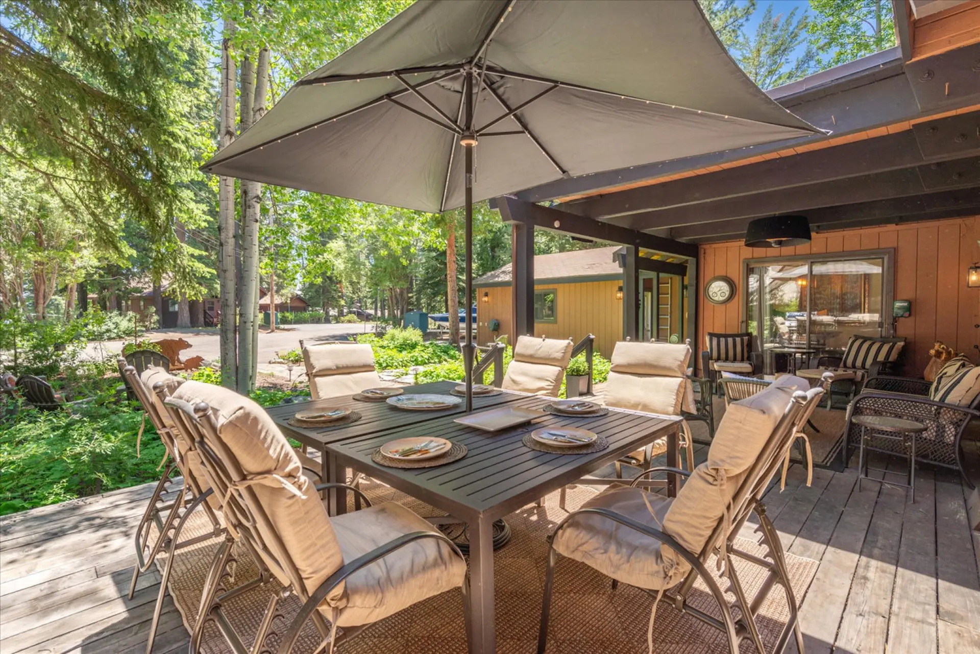 Great Family Home Walk to Private Beach for HOA