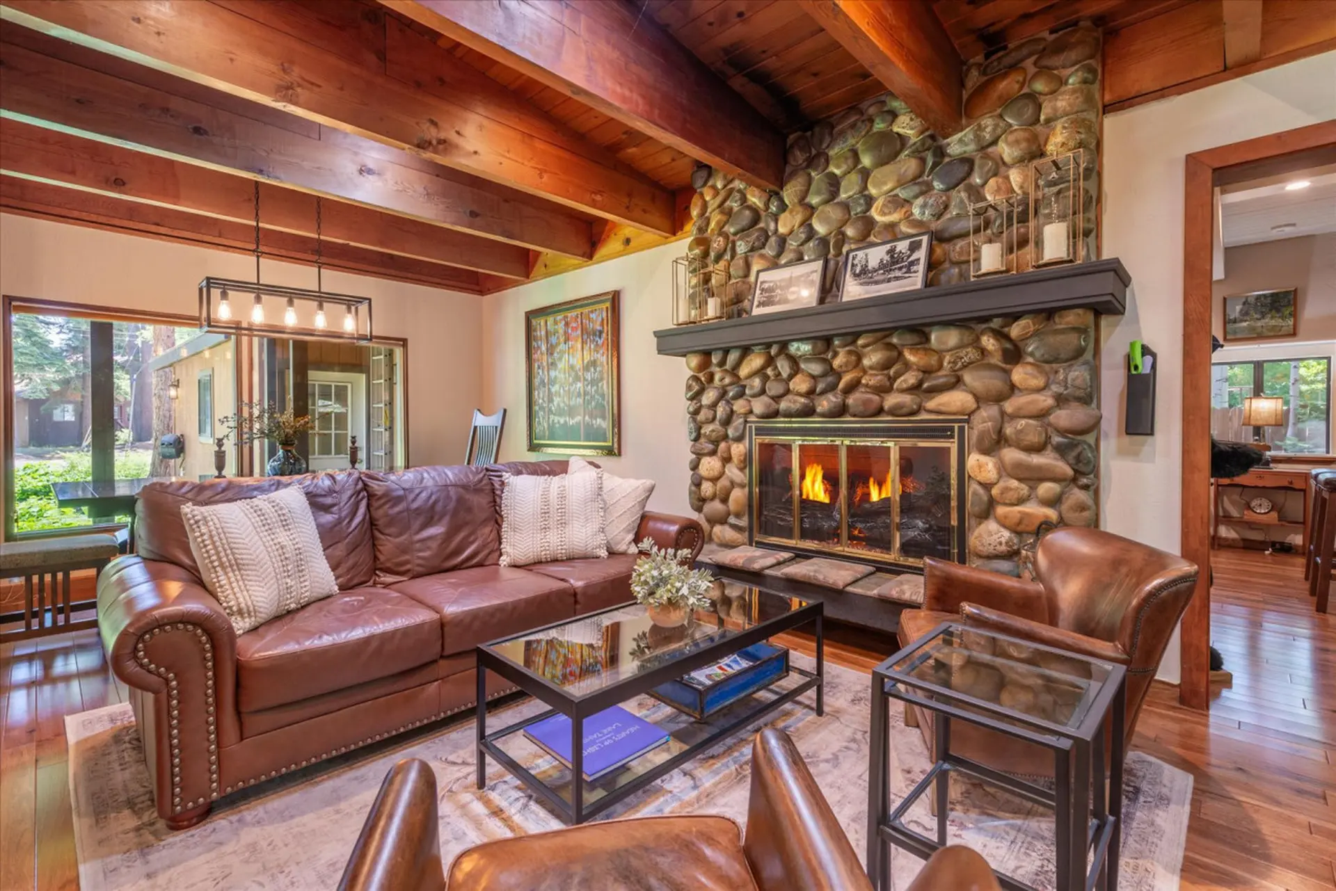 Great Family Home Walk to Private Beach for HOA