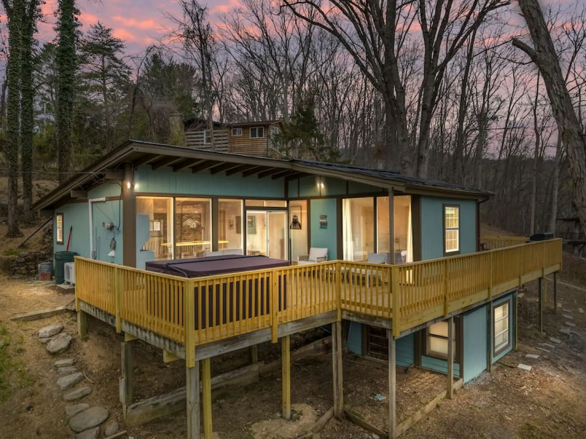 Lazy Lake Cabin w/ Mtn Views + Hot Tub + AC +Wi-Fi