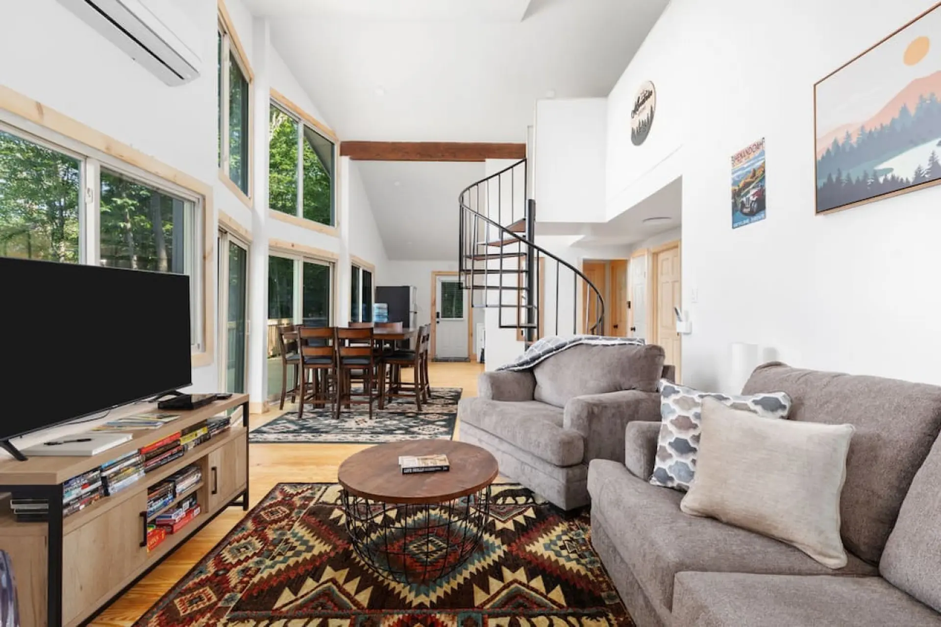 Forest Ridge Cabin - Hot Tub +Wi-Fi +National Park