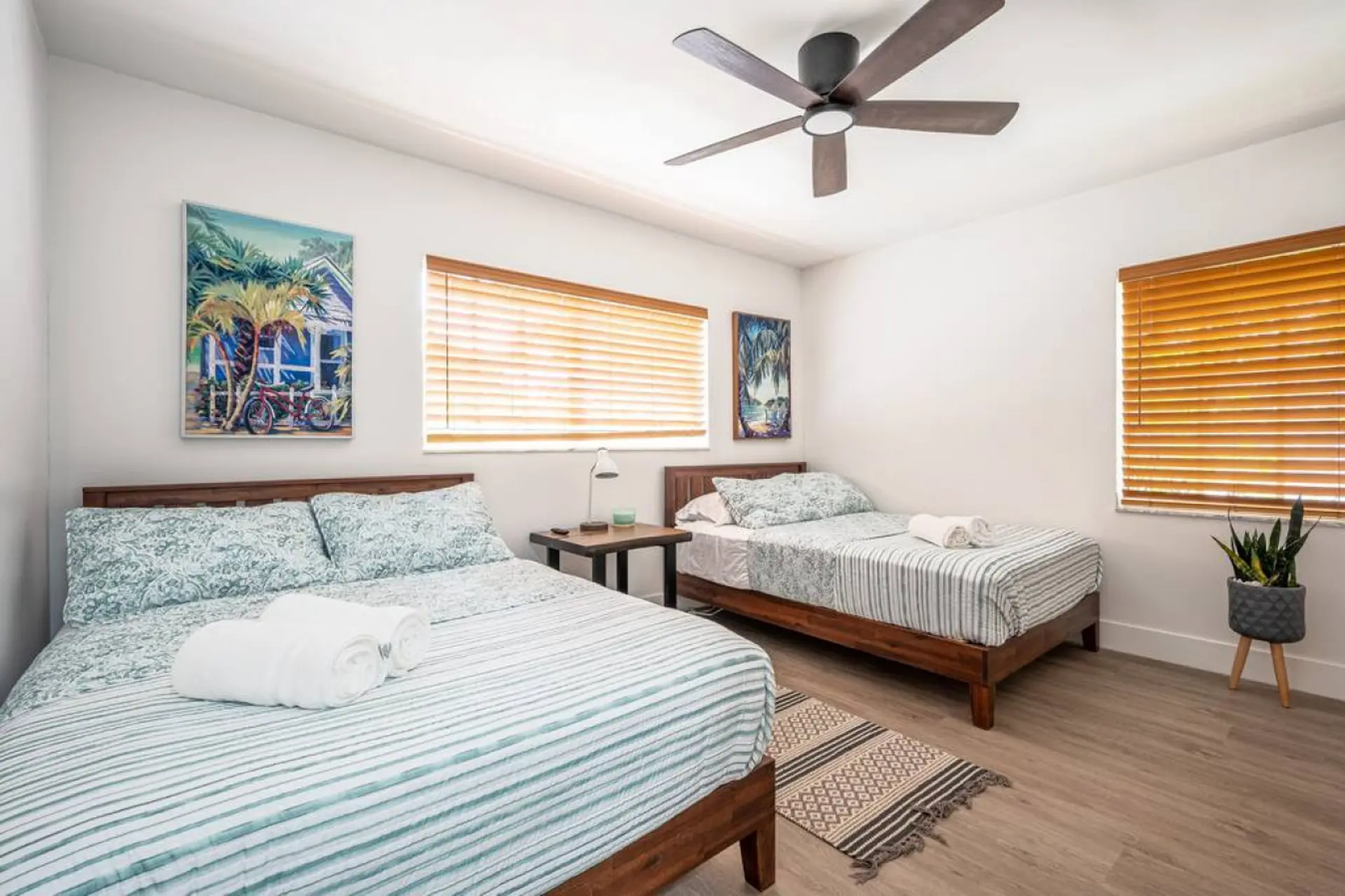 Casa Ola - Surf Themed Pool Home, Near Downtown