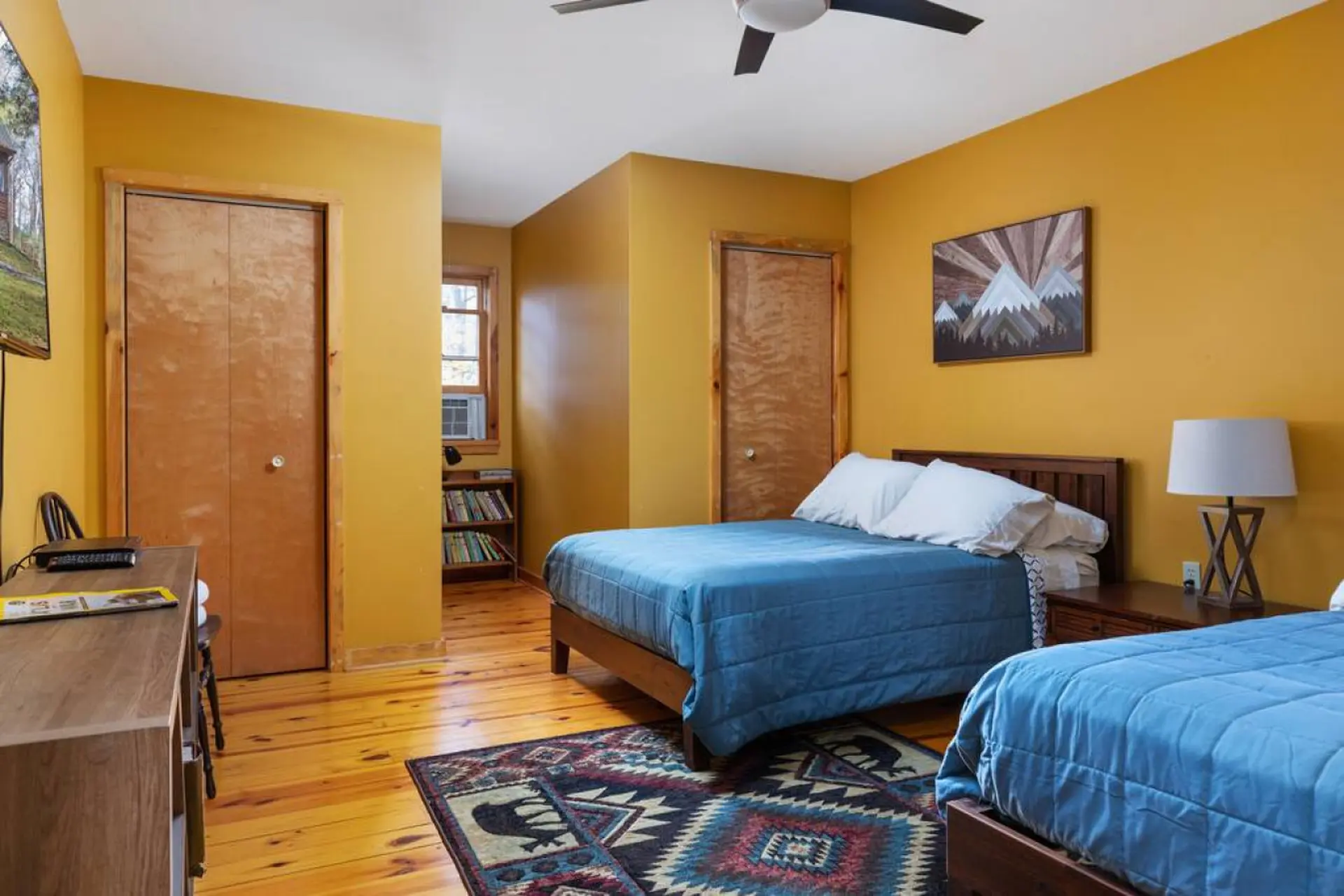 Sleepy Hollow 5BR Cabin - National Park, Hot Tub