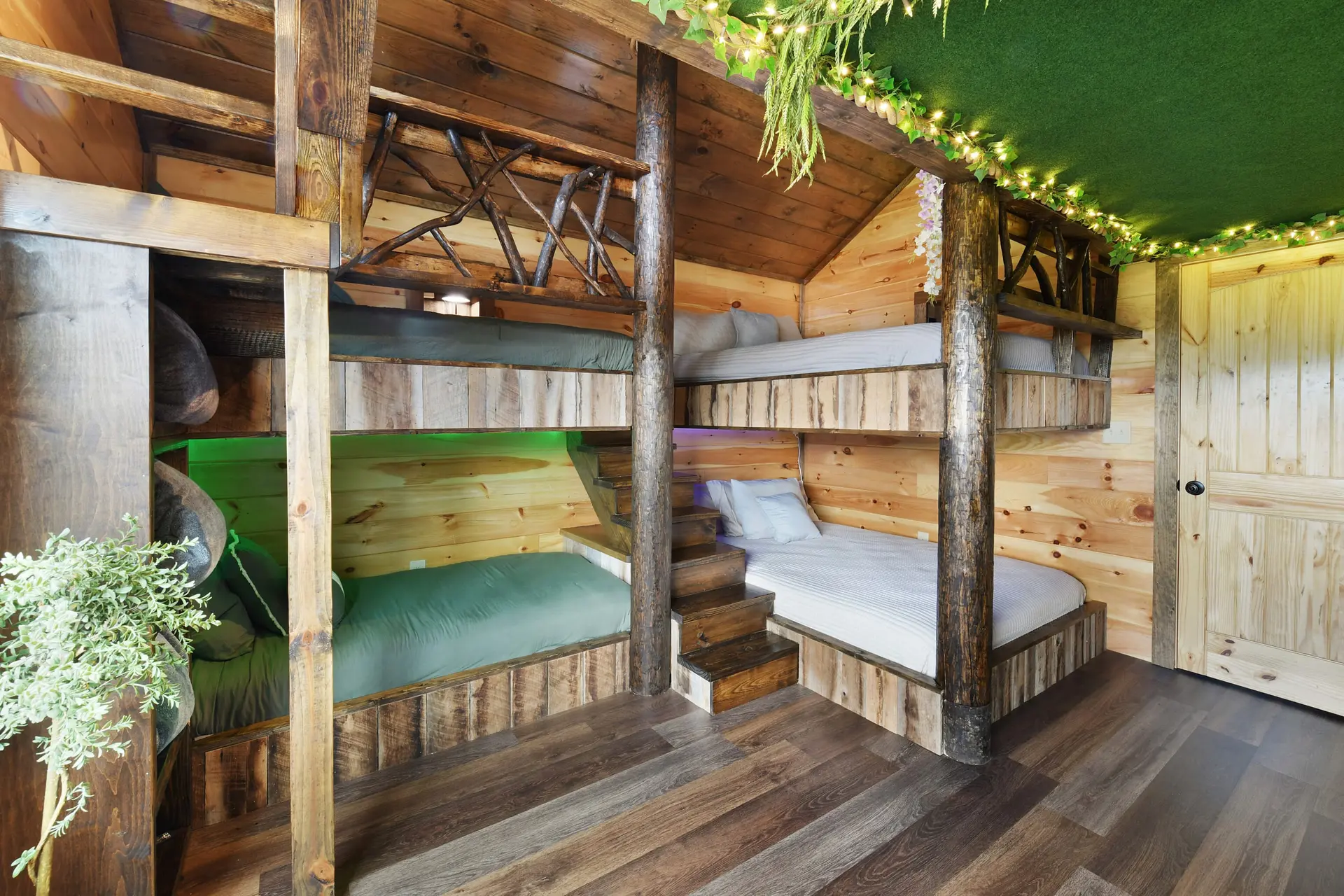 Indoor Pool | Treehouse Loft | Games | Fun 4 Kids