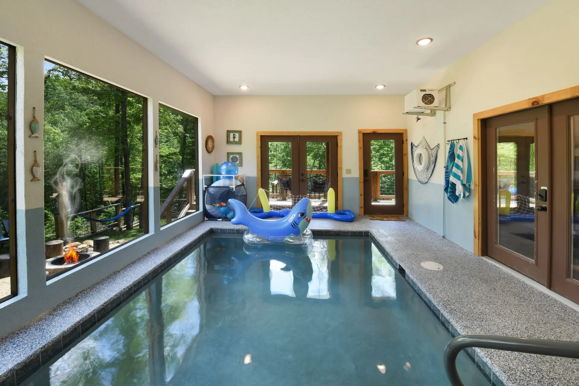 Heated Indoor Pool, Theater, Outdoors, Gameroom!