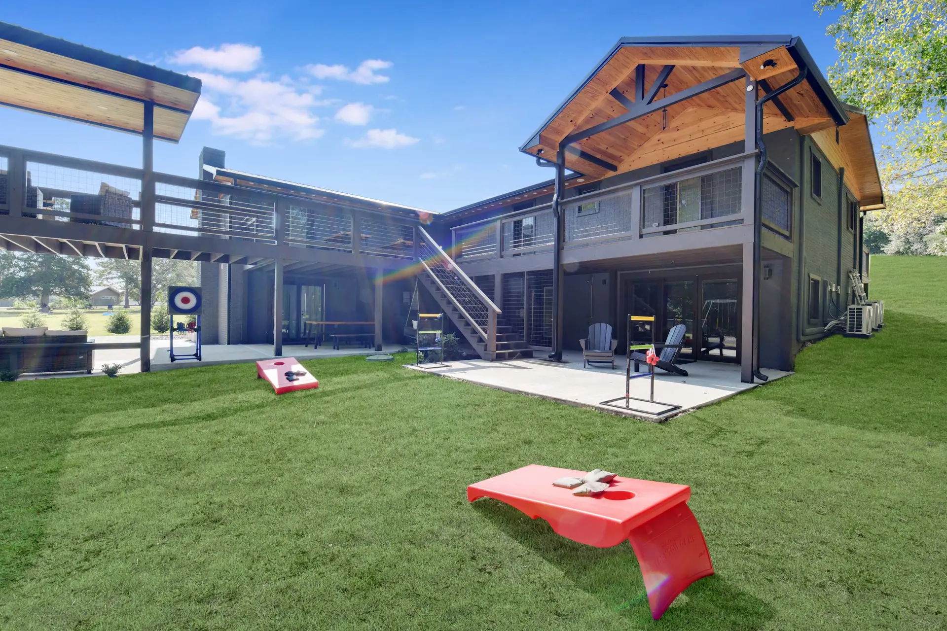 Stay & Play 18 Guest Family Fun - Pickleball Court