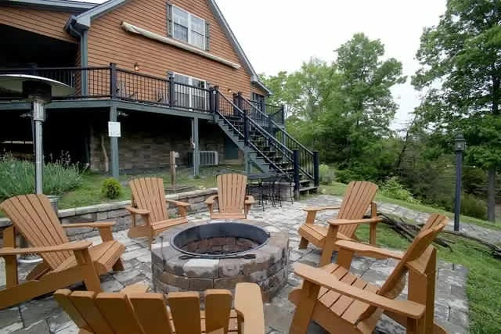Knasgowa - Direct Lake Front House Retreat