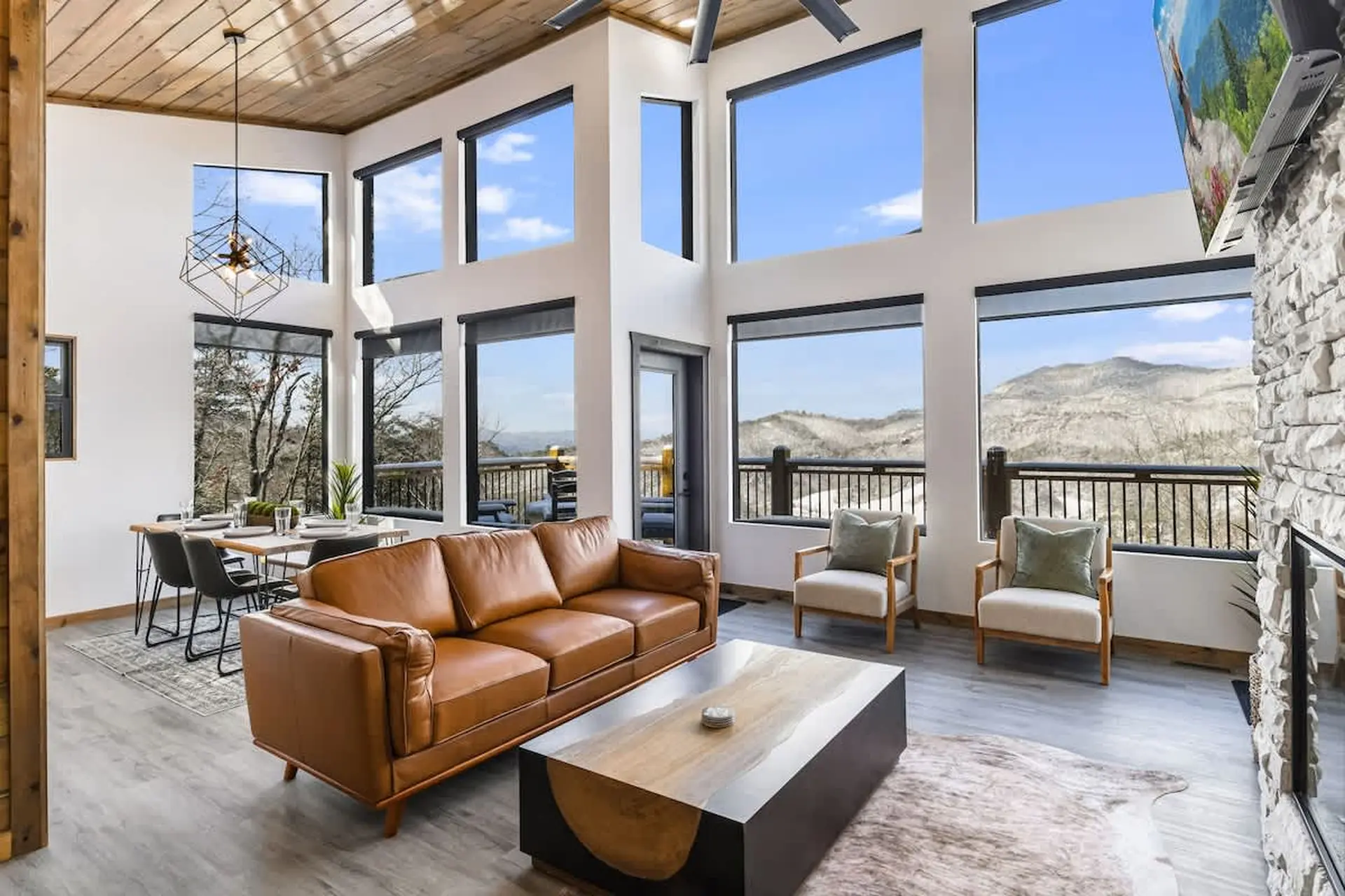 Unobstructed Panoramic Mountain Views! Heated Pool