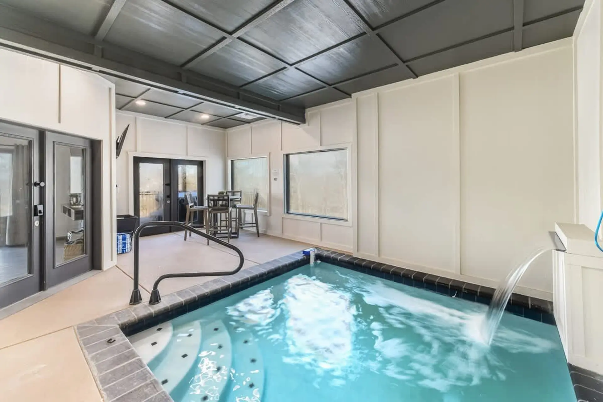 Unobstructed Panoramic Mountain Views! Heated Pool