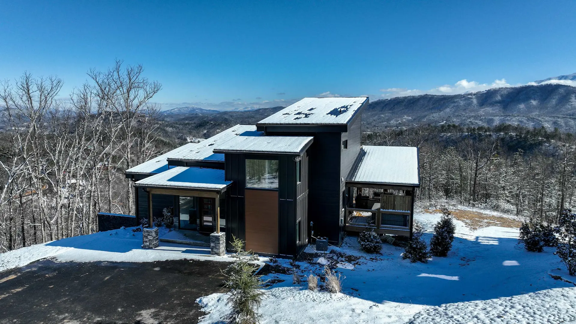 Montblue - Unobstructed Panoramic Mountain Views!