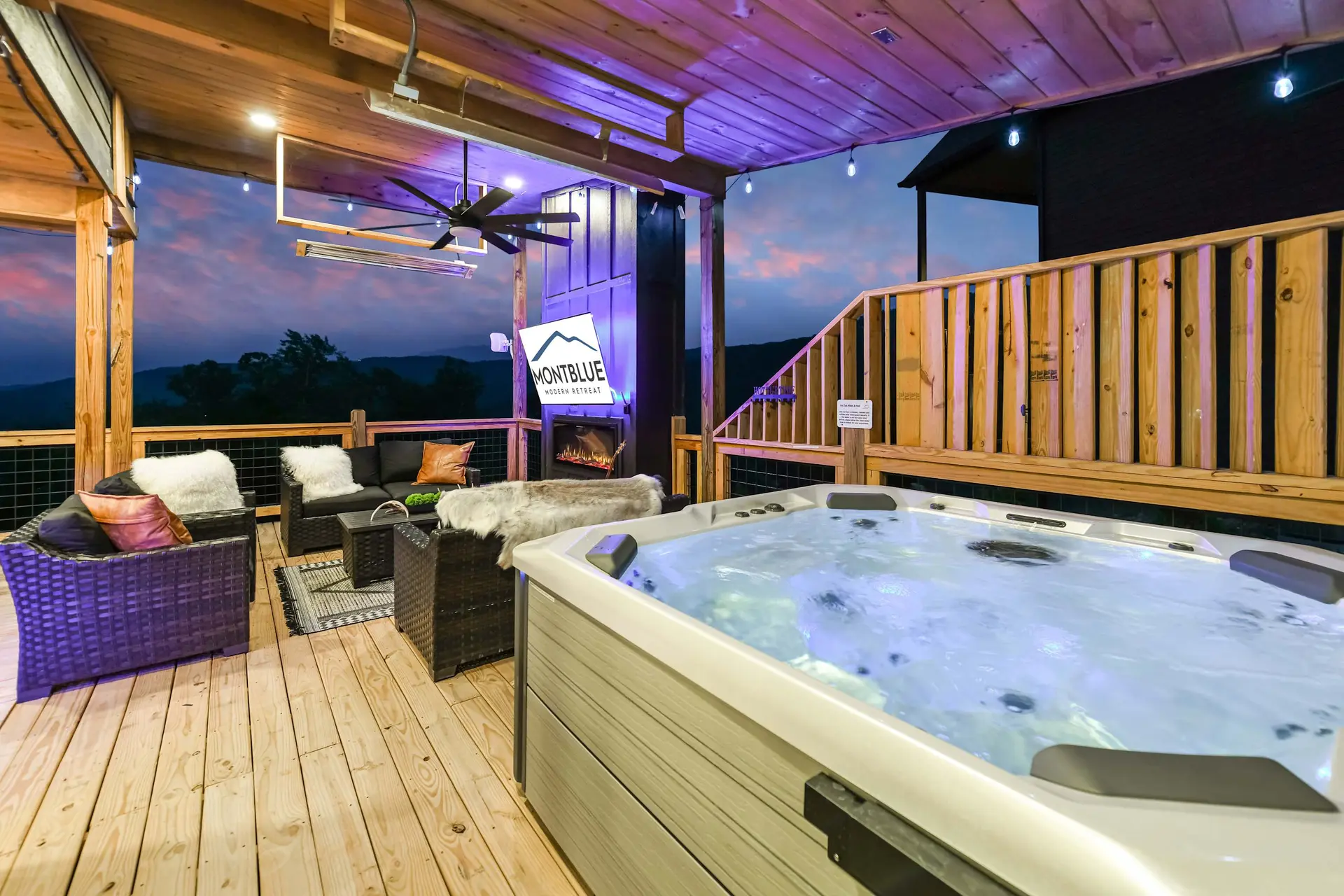 Montblue - Panoramic Unobstructed Mountain Views!