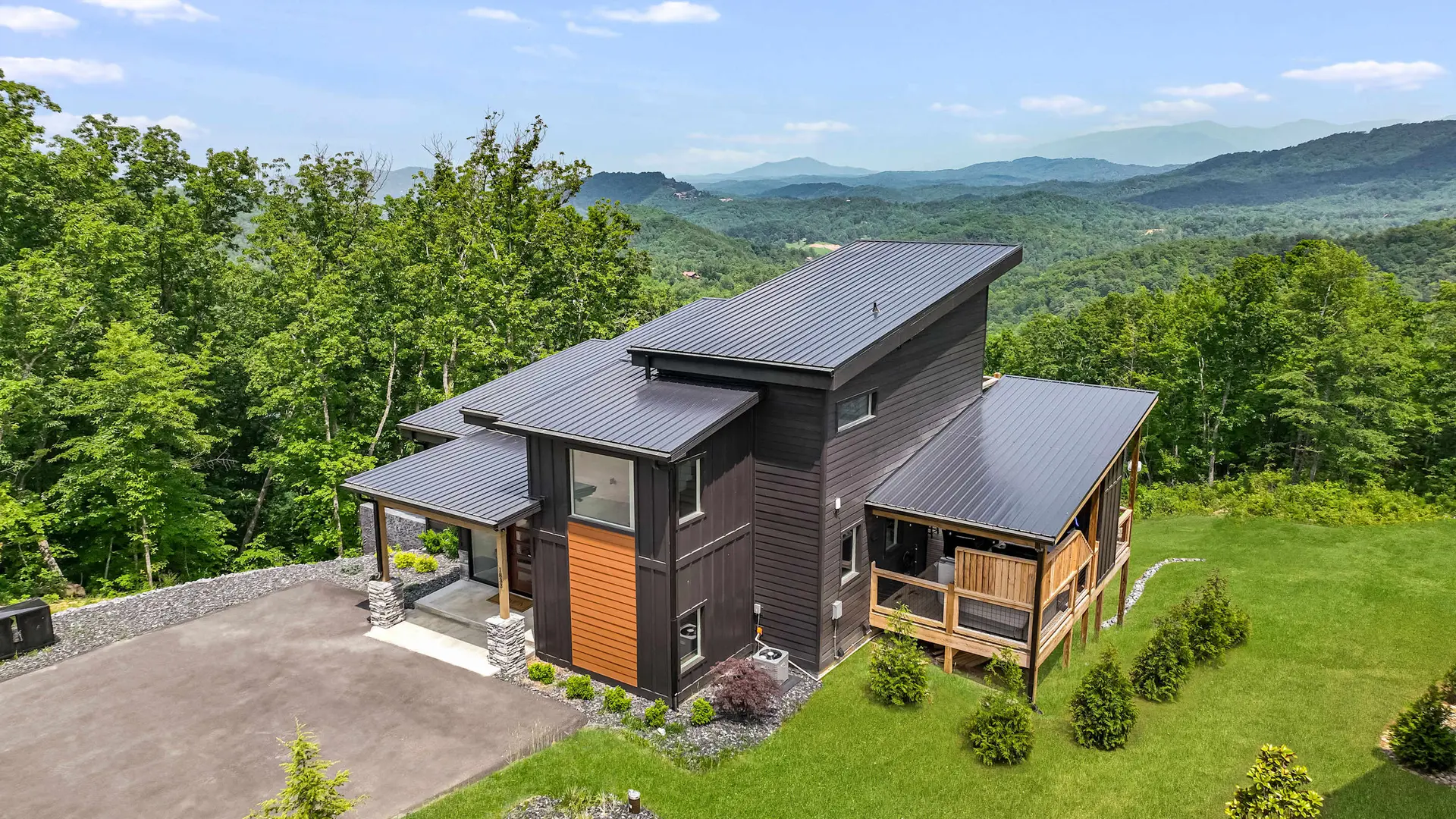 Montblue - Panoramic Unobstructed Mountain Views!