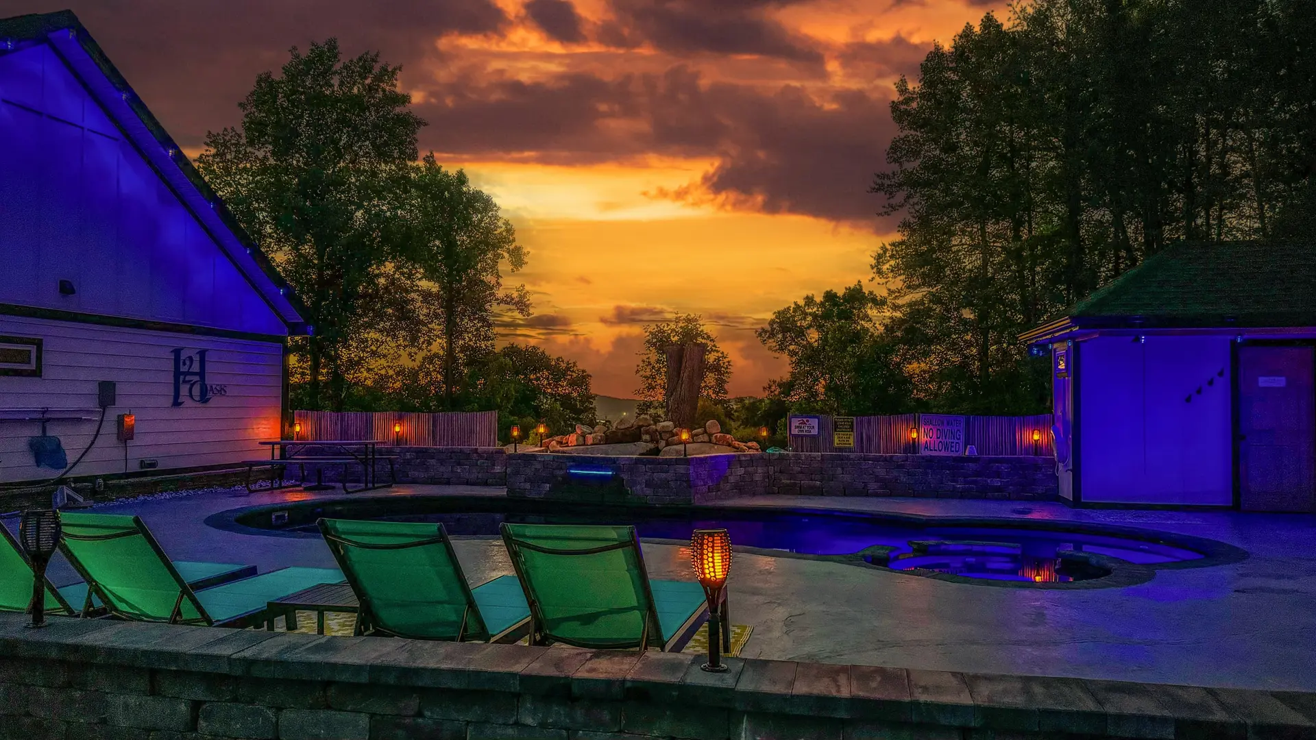 H2Oasis Incredible Heated Pool - Mountain Views!