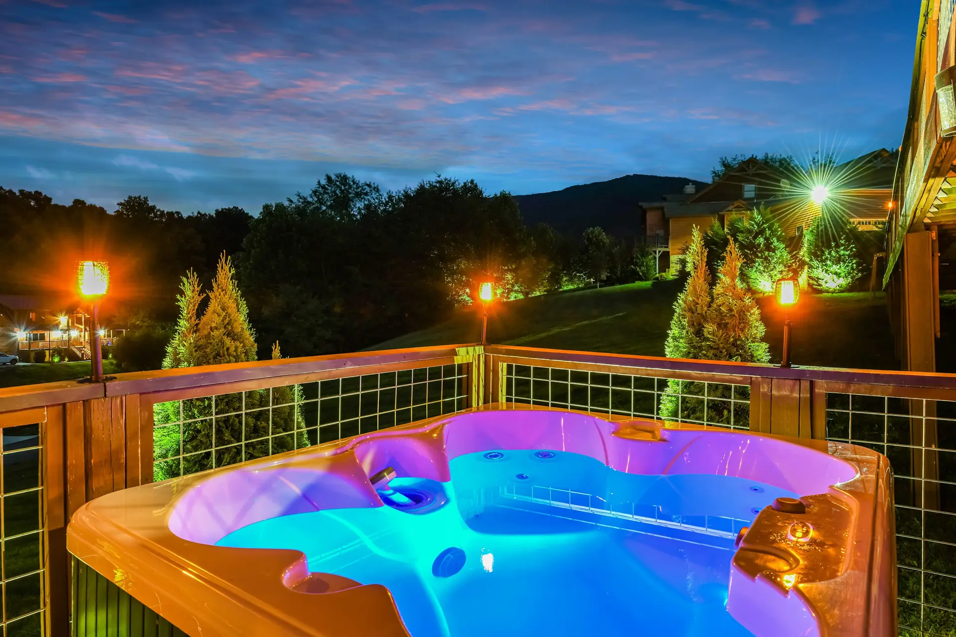Greystone - 5,000 Sq Ft Luxury Lodge - Pool