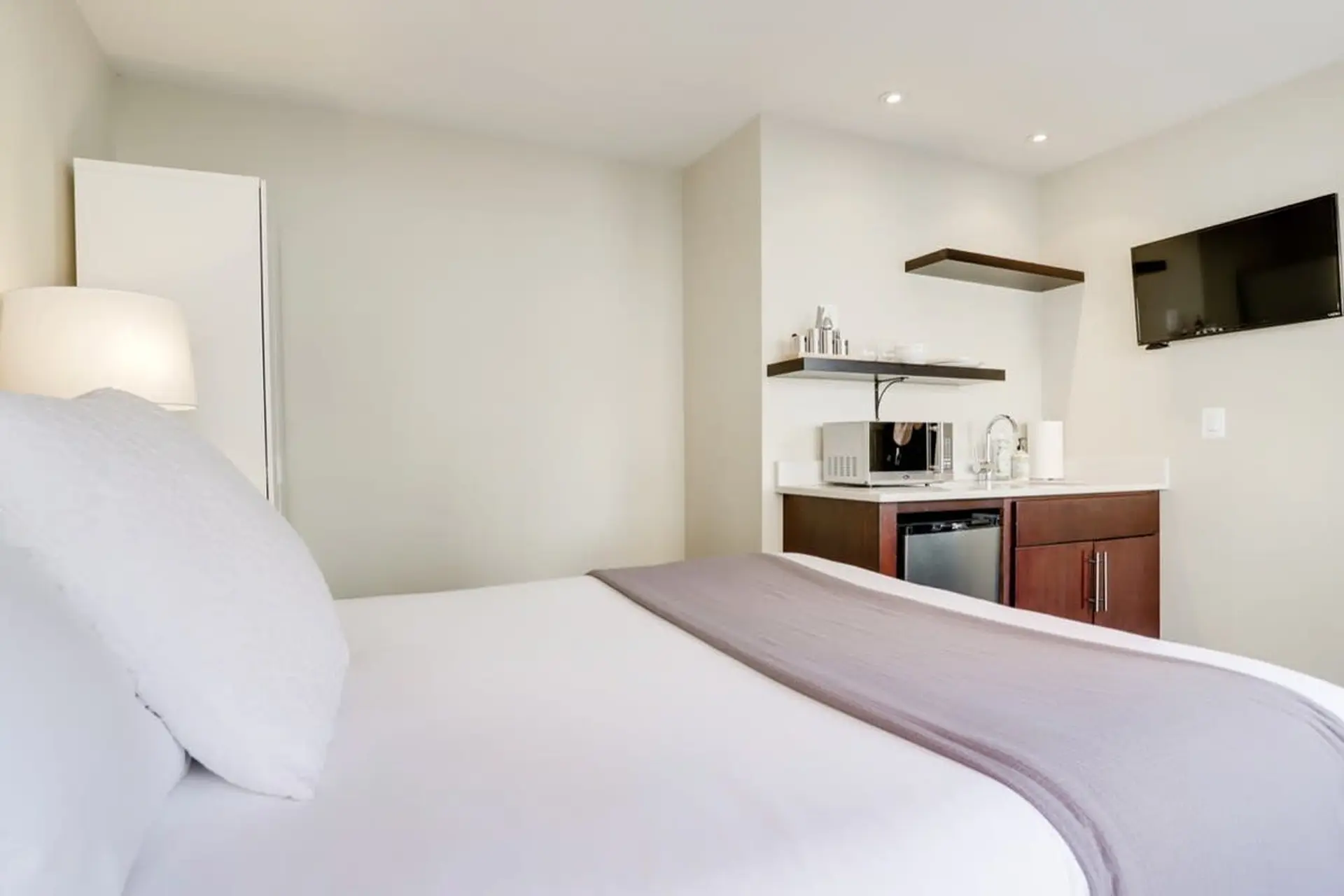 Dupont Place #2 | Pets Welcome