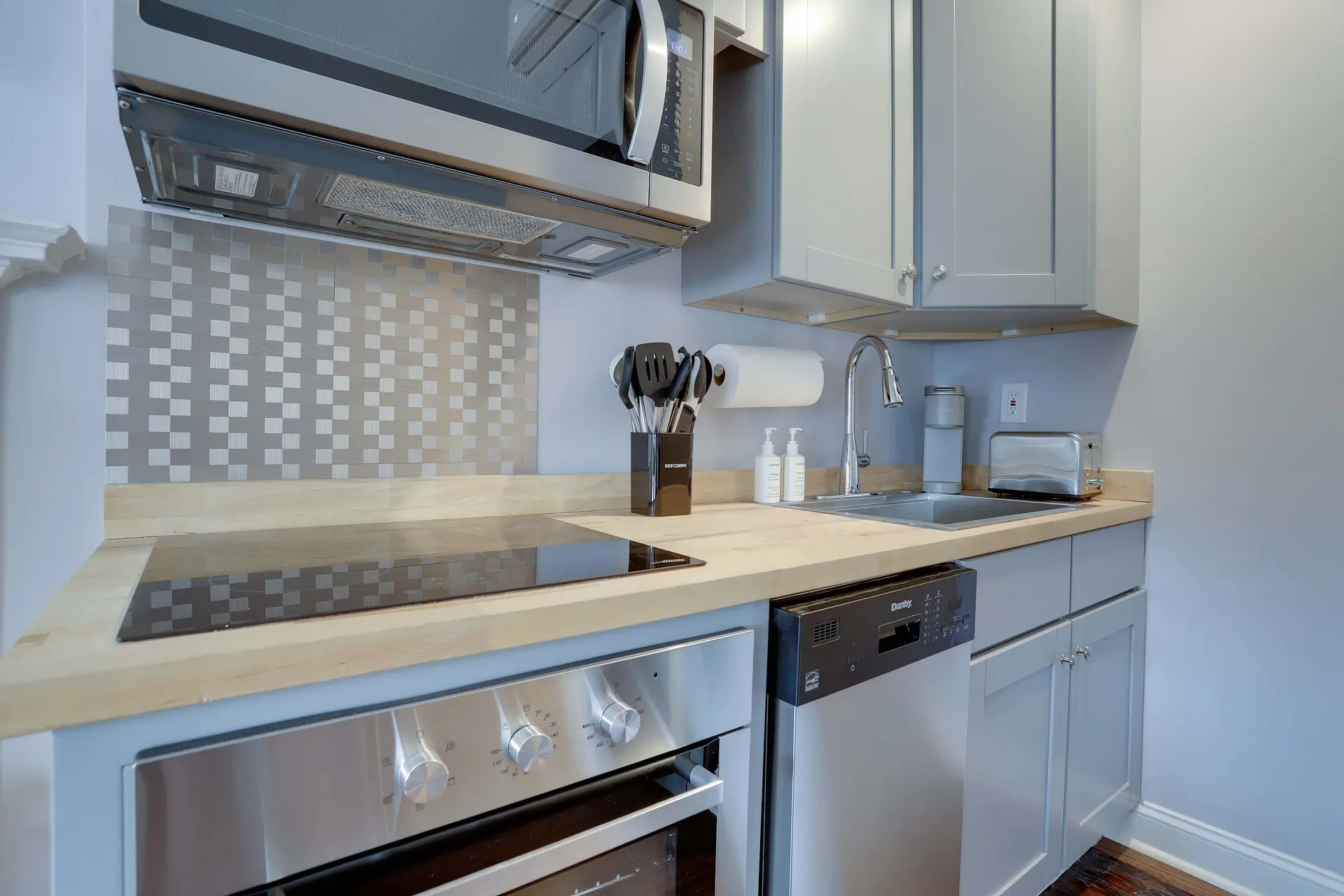Sojourn Dupont Circle 1 BR 1 BA | Unit 5