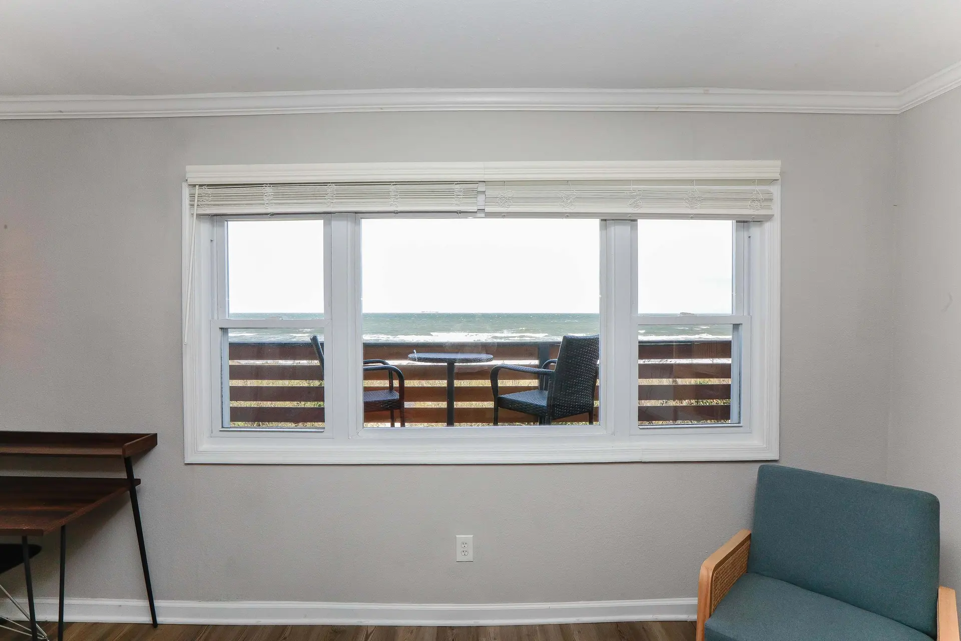 Sojourn 2 BR Home with Deck Access & Ocean Views