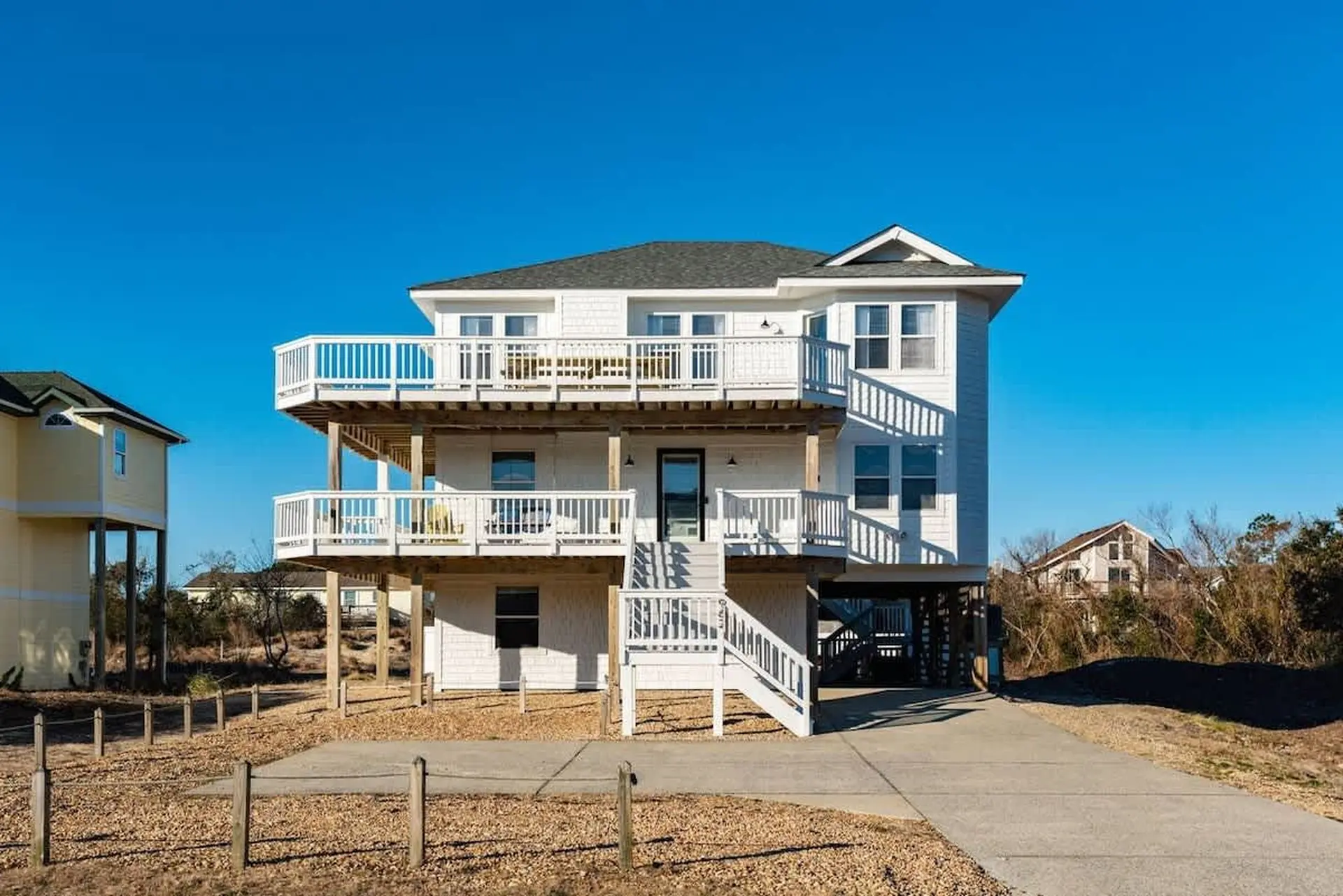 Heated Saltwater Pool, Hot Tub, 5Min Walk to Beach