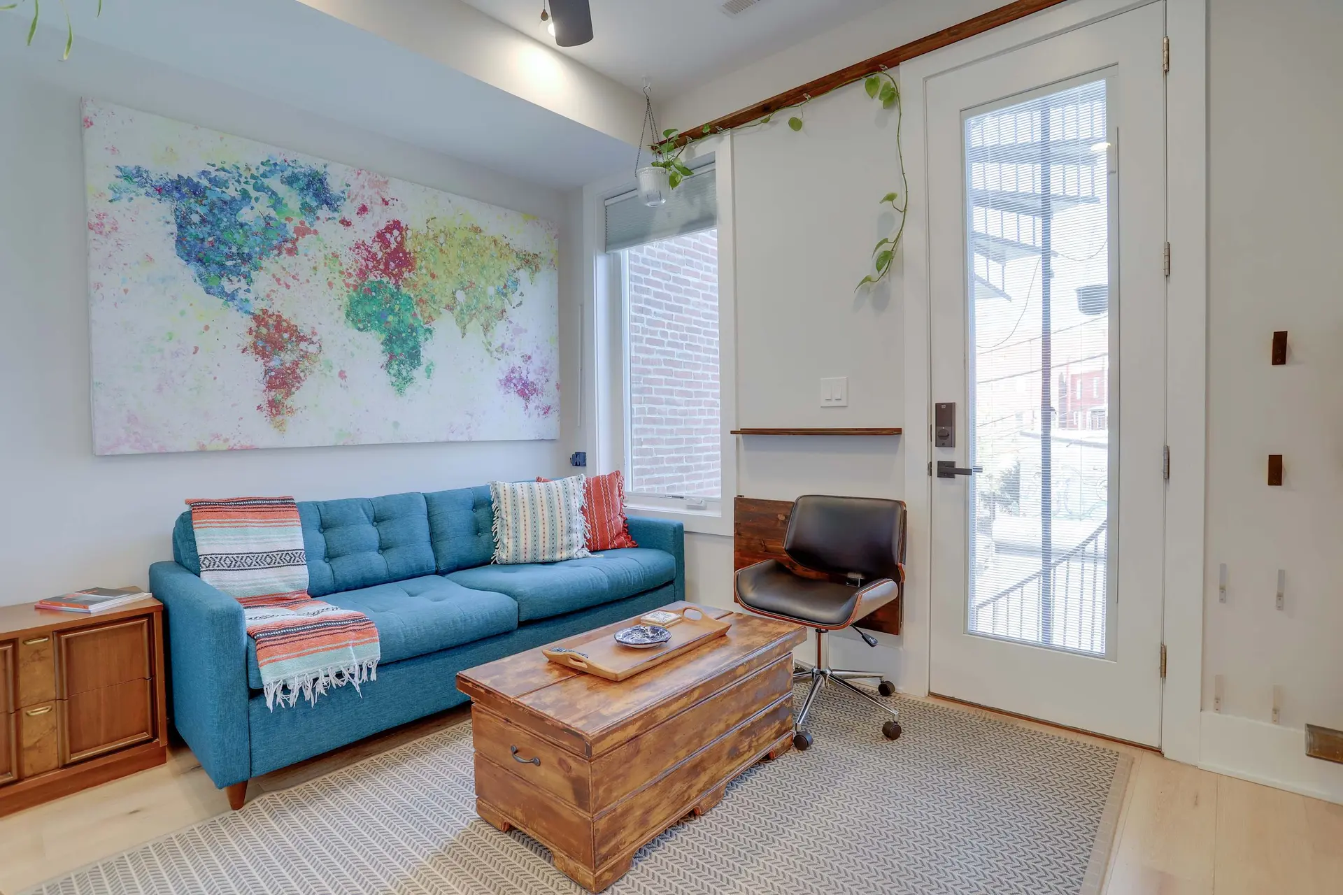 Sojourn Worldly 1 BR 2 BA, 2 Blocks to Shaw Metro