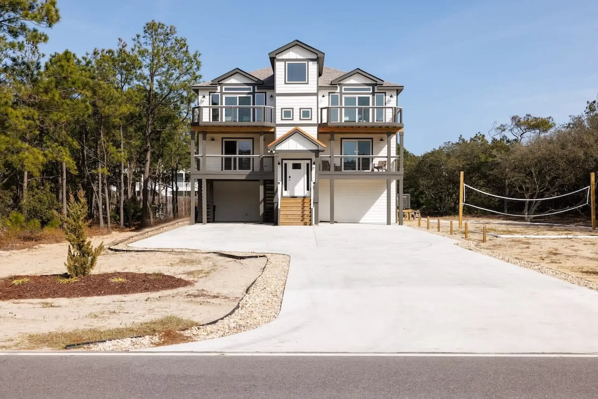 Sojourn Ocean's Grove Heated Pool & Hot Tub