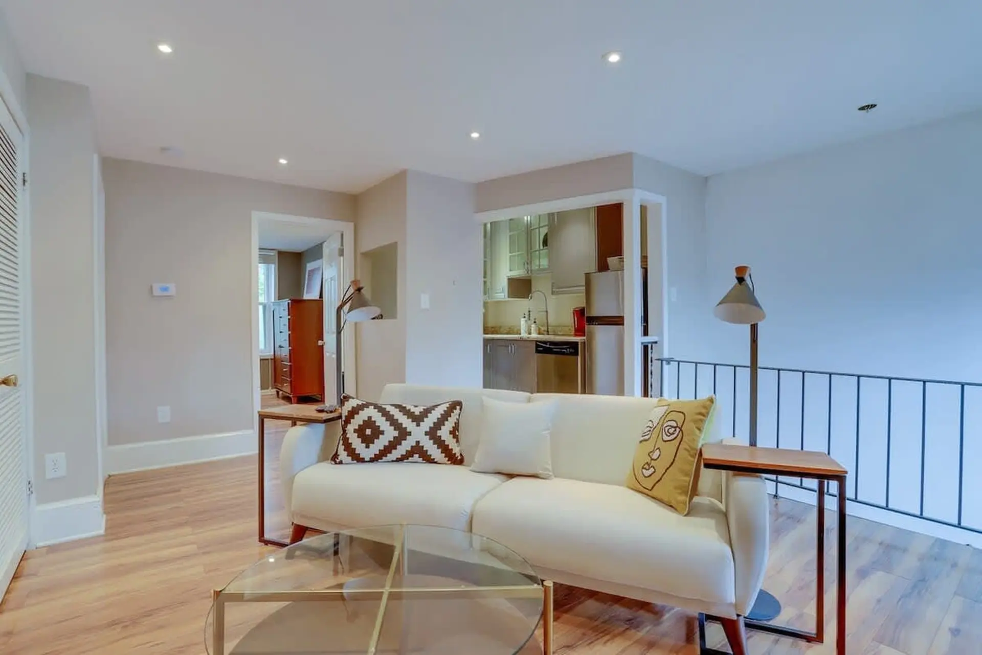 Fabulous 1 BR with Private Deck