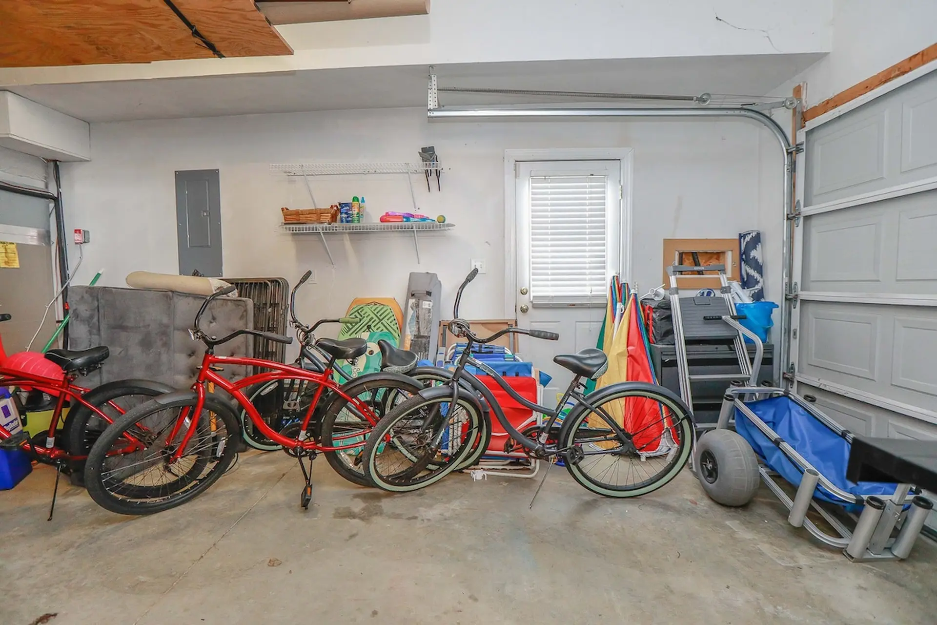 *UPSCALE* Ideal location 4 beach vacay! H20 views!