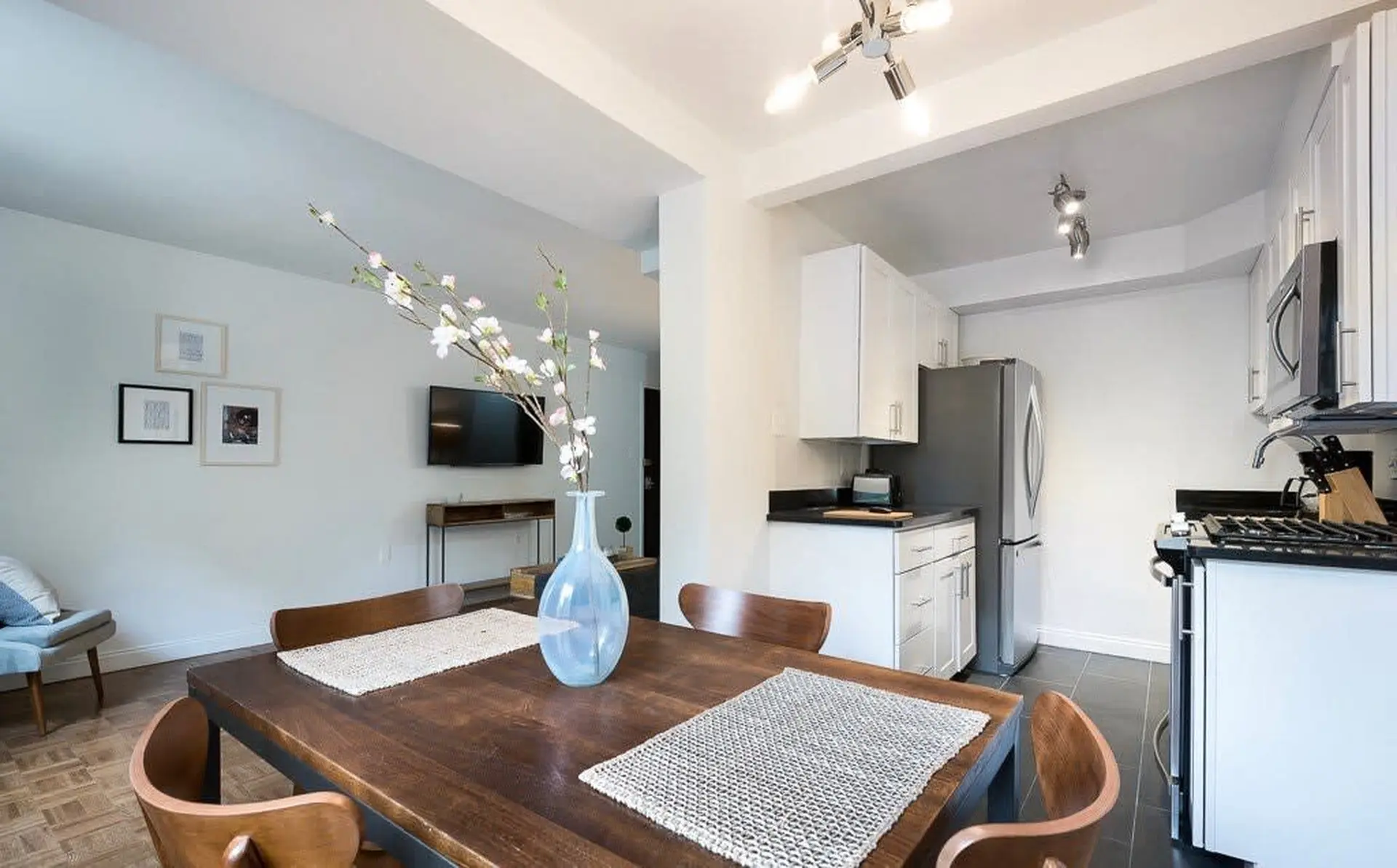 Sojourn on 5th | Pets Welcome