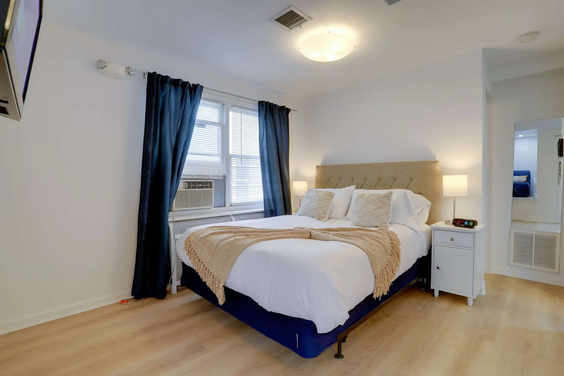 Sojourn Studio Bird Nest at Palisades Place | #3