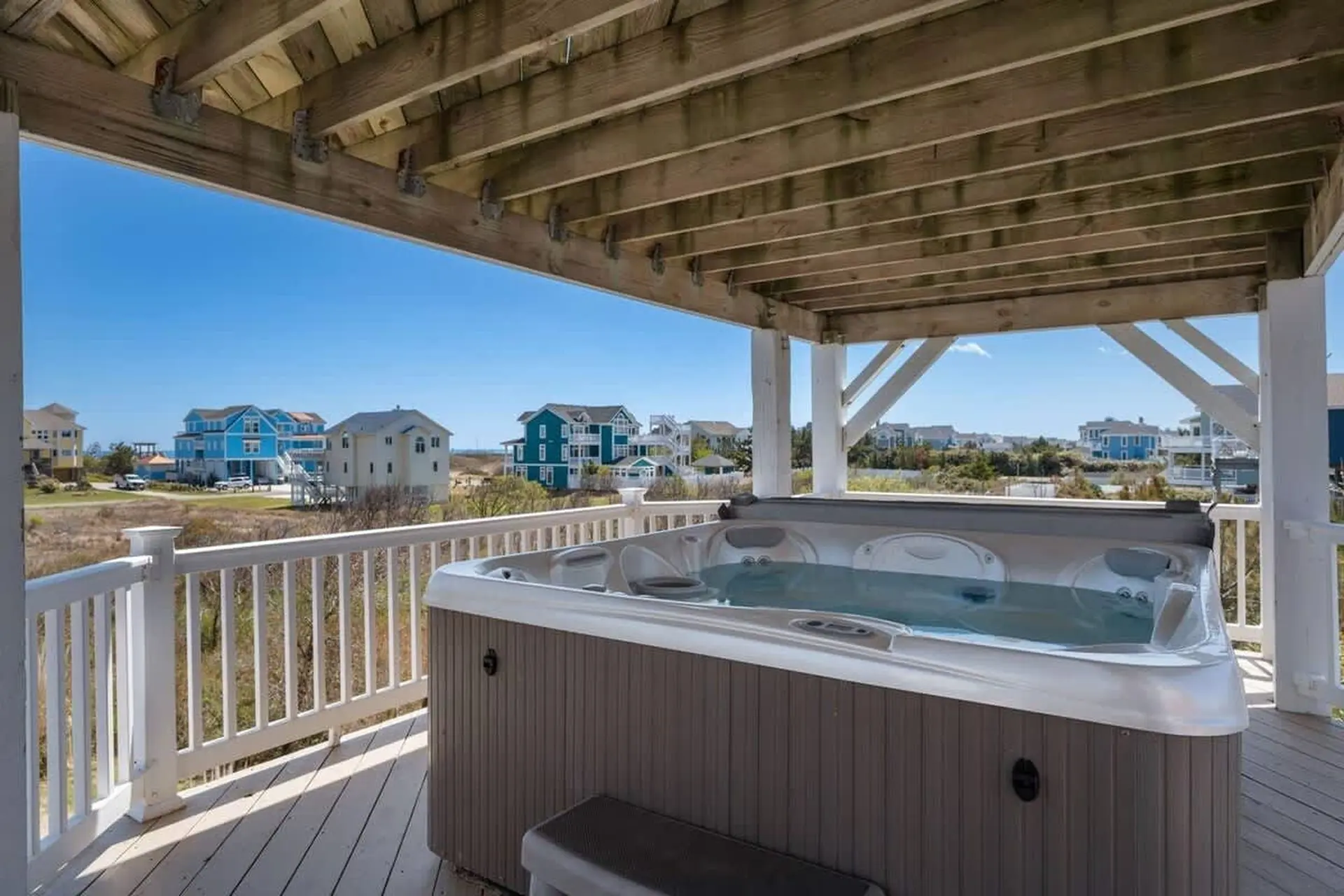 Sleeps 19, Ocean Views & 4-Min Walk to the Beach